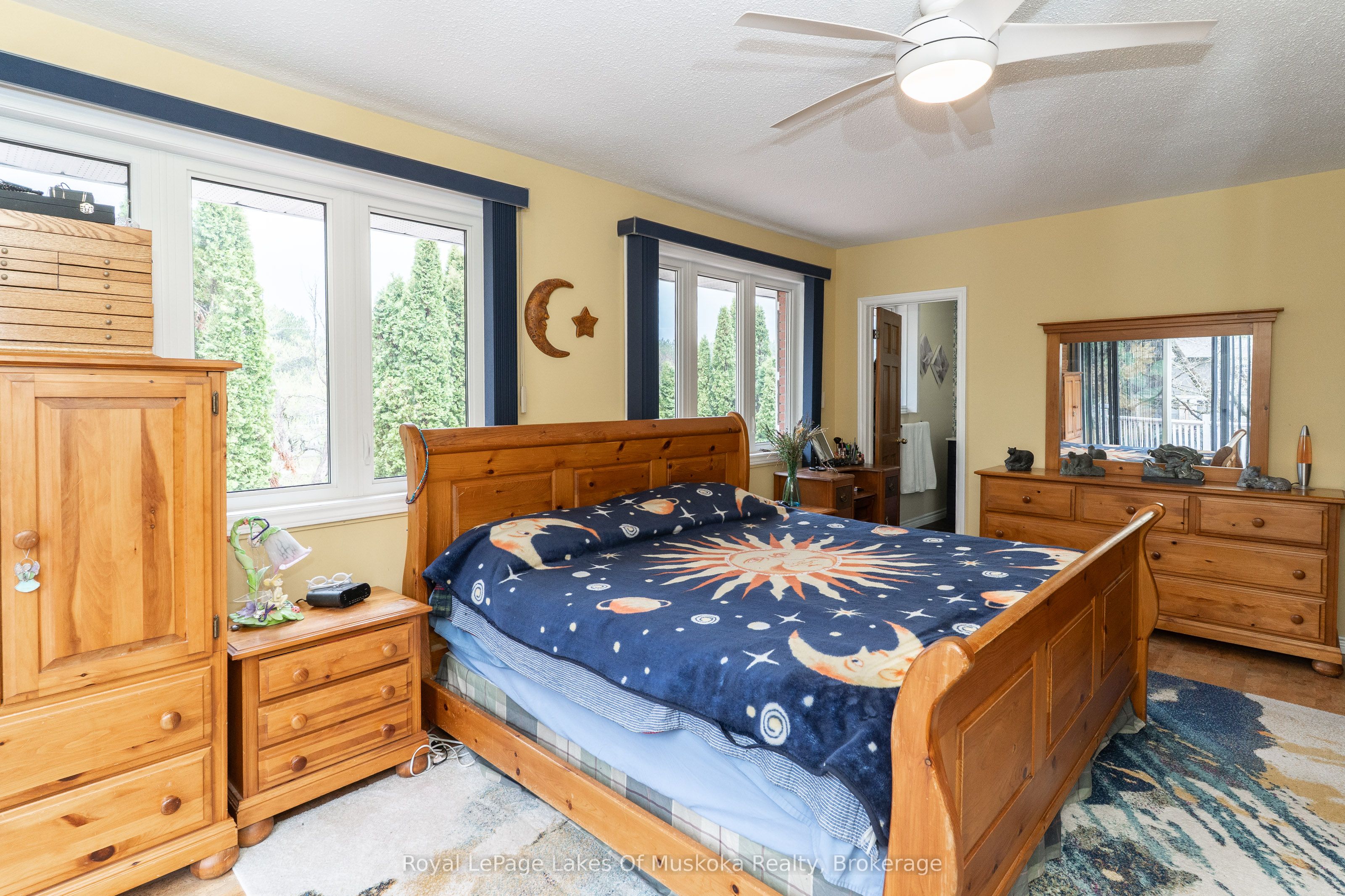 183 Santas Village Road Property Photo 12