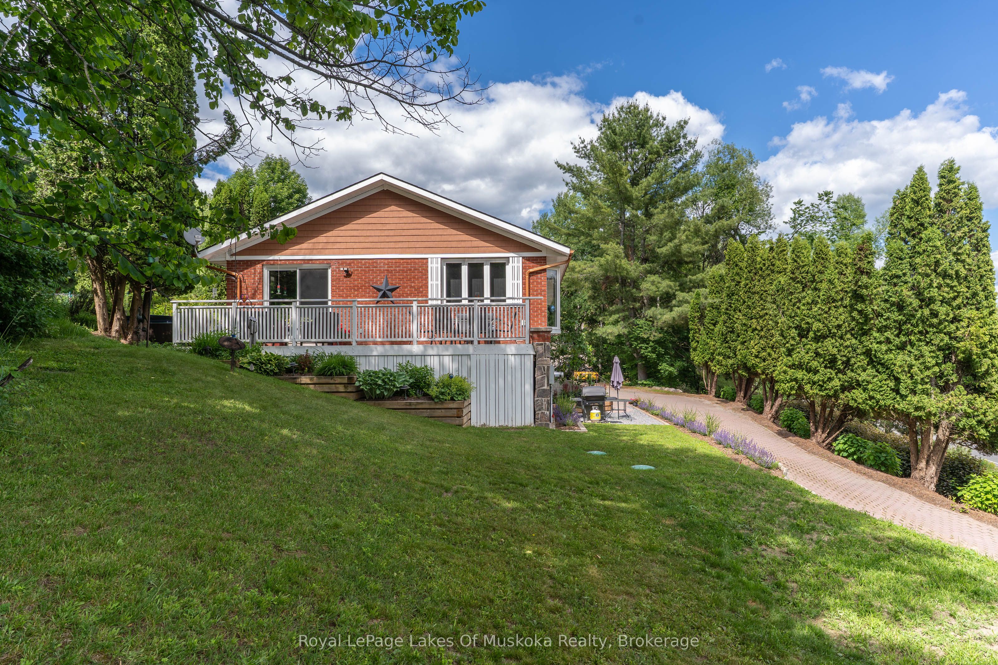 183 Santas Village Road Property Photo 46