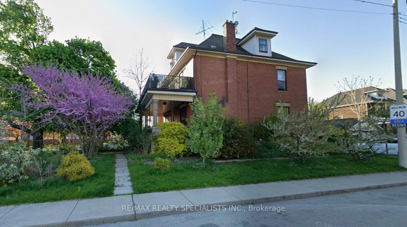 1316 King Street E Property Photo 1