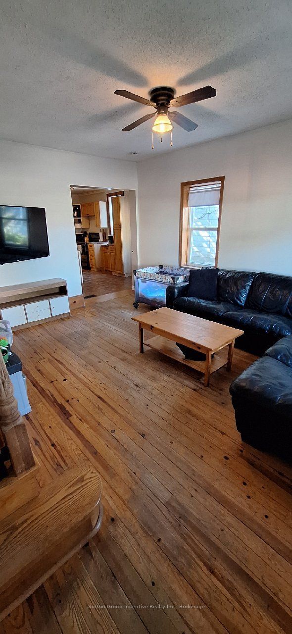 151 David Street Property Photo 4