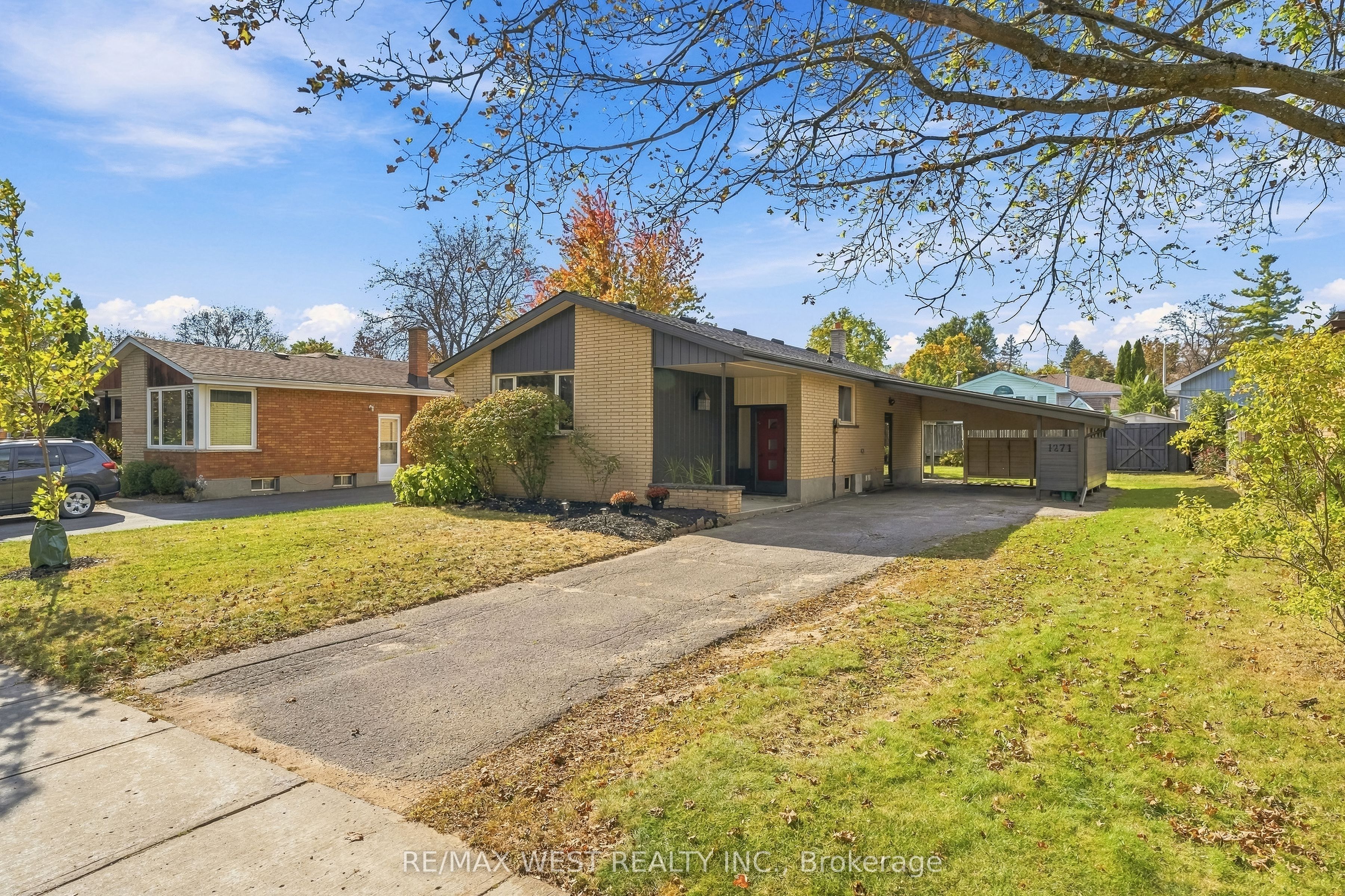 1271 Franklin Drive Property Photo 3