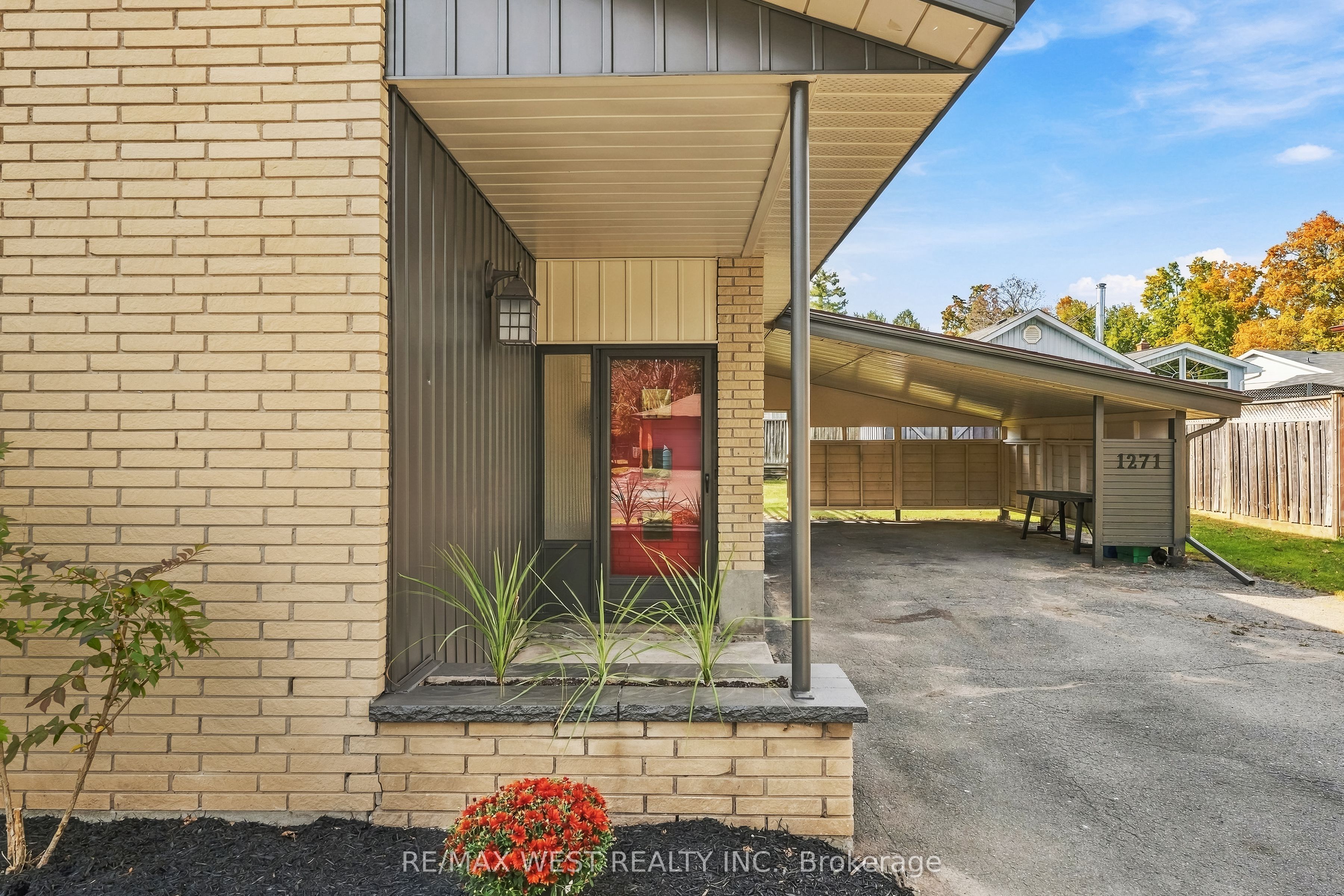 1271 Franklin Drive Property Photo 4