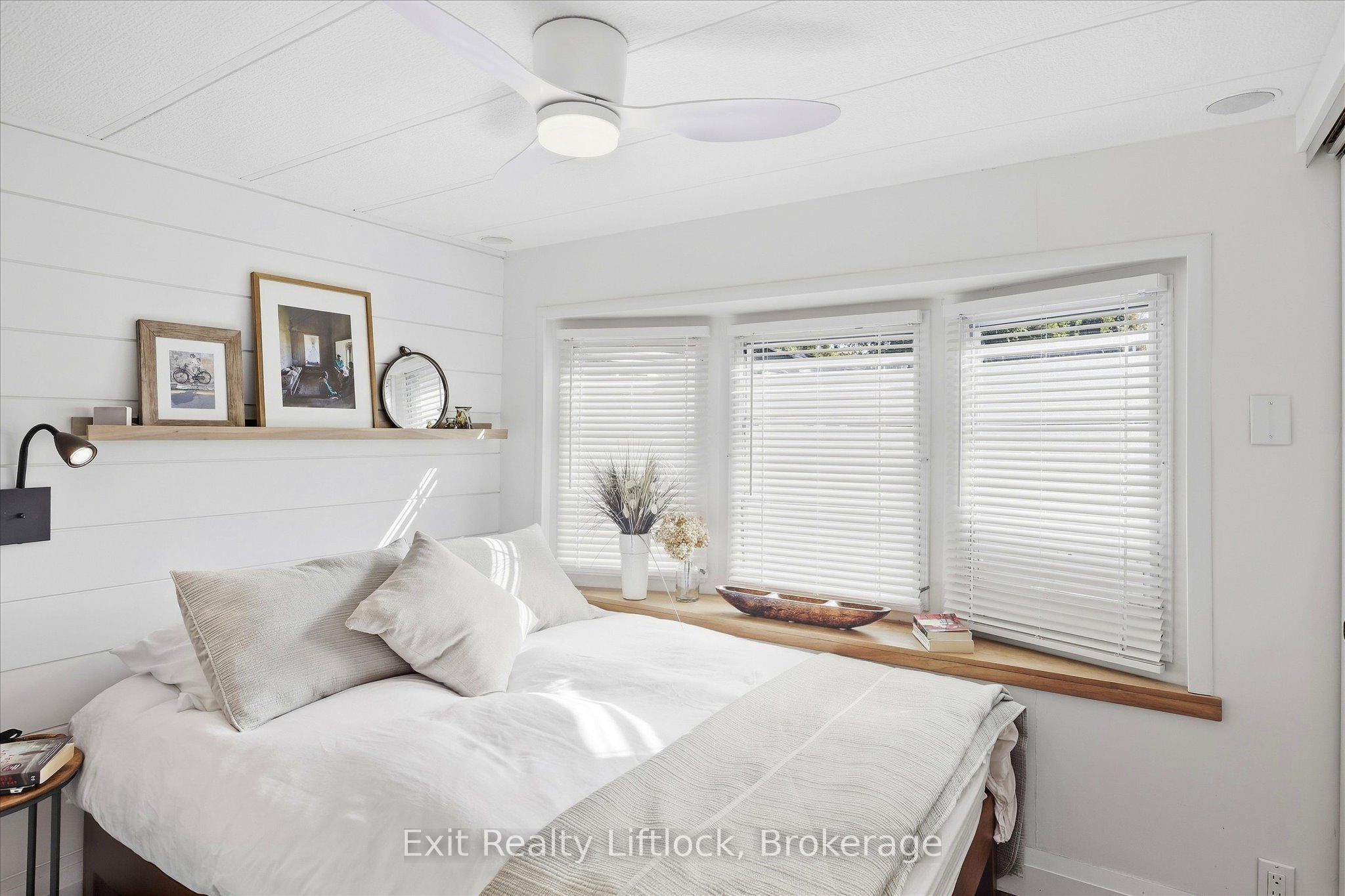2560 Westview Road (166 Whispering Pines) Property Photo 14