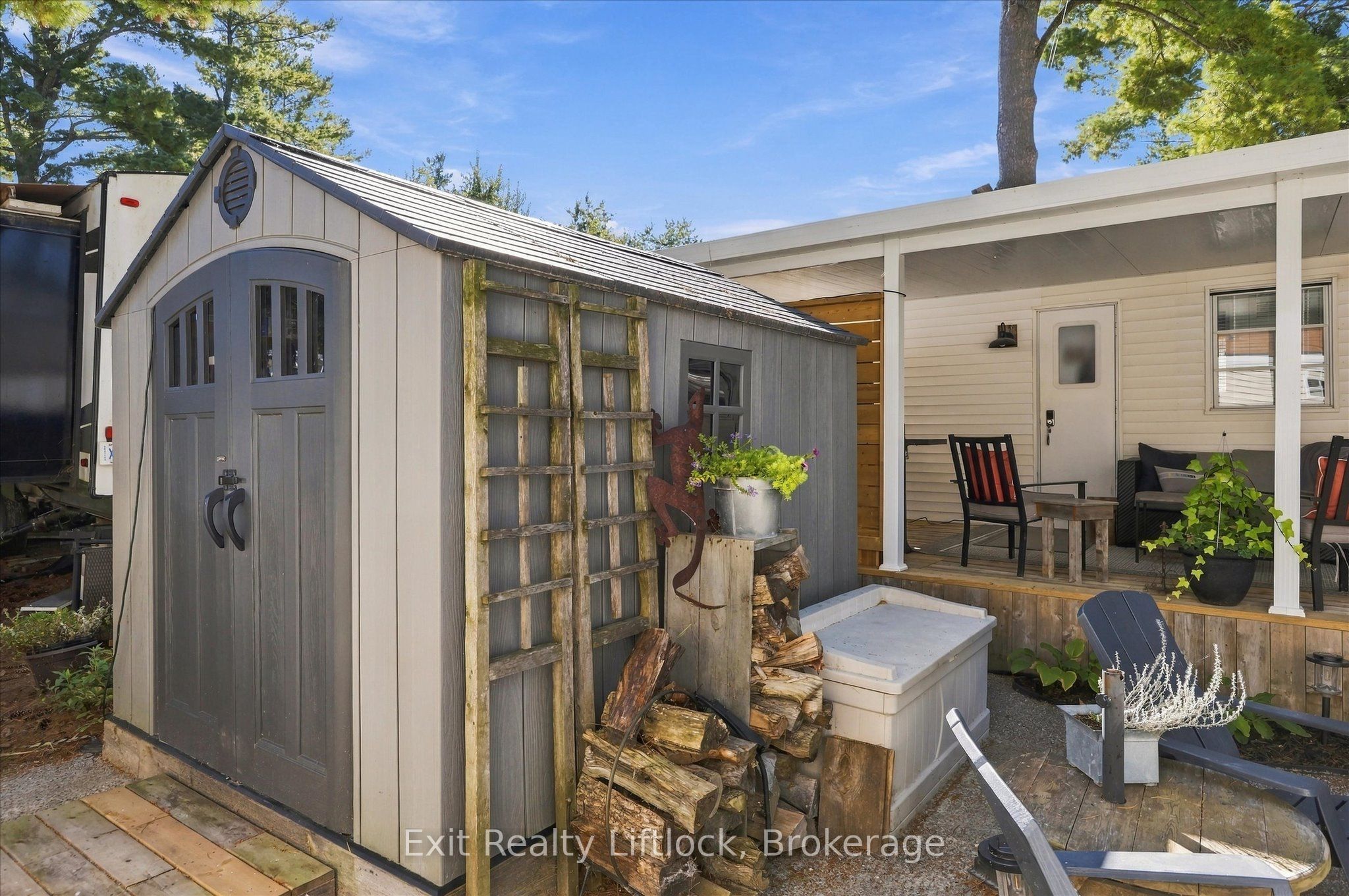 2560 Westview Road (166 Whispering Pines) Property Photo 23