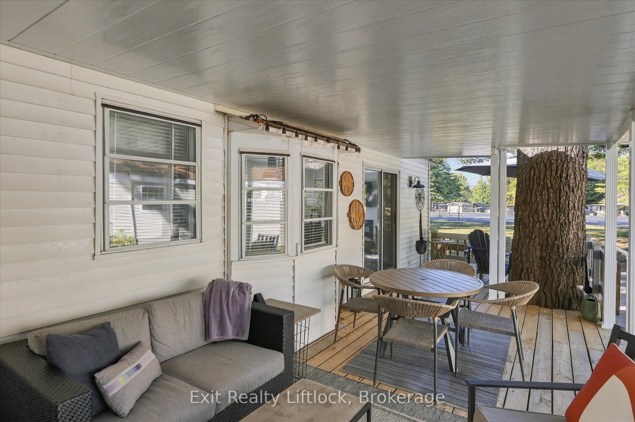 2560 Westview Road (166 Whispering Pines) Property Photo 24