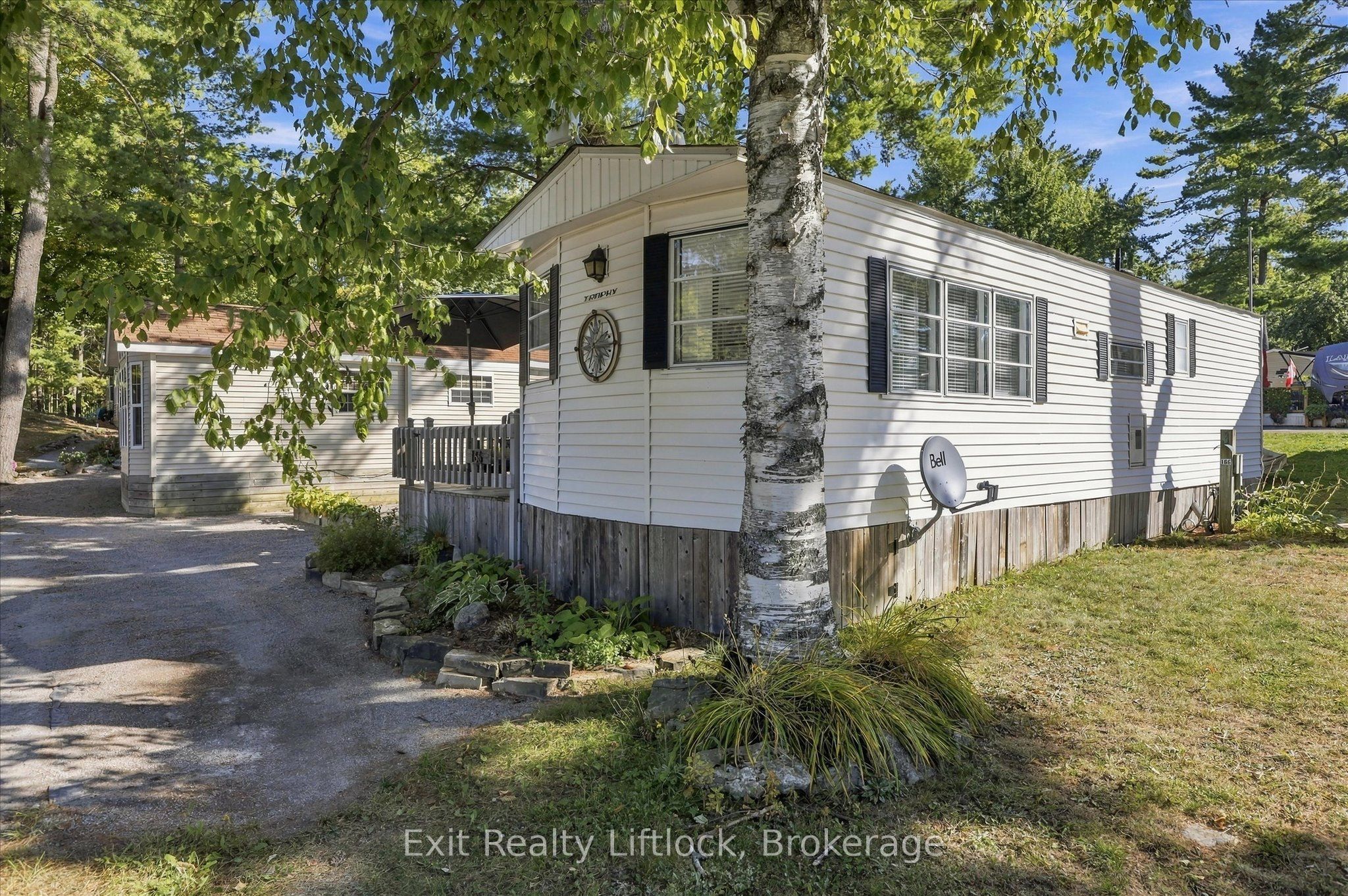 2560 Westview Road (166 Whispering Pines) Property Photo 27
