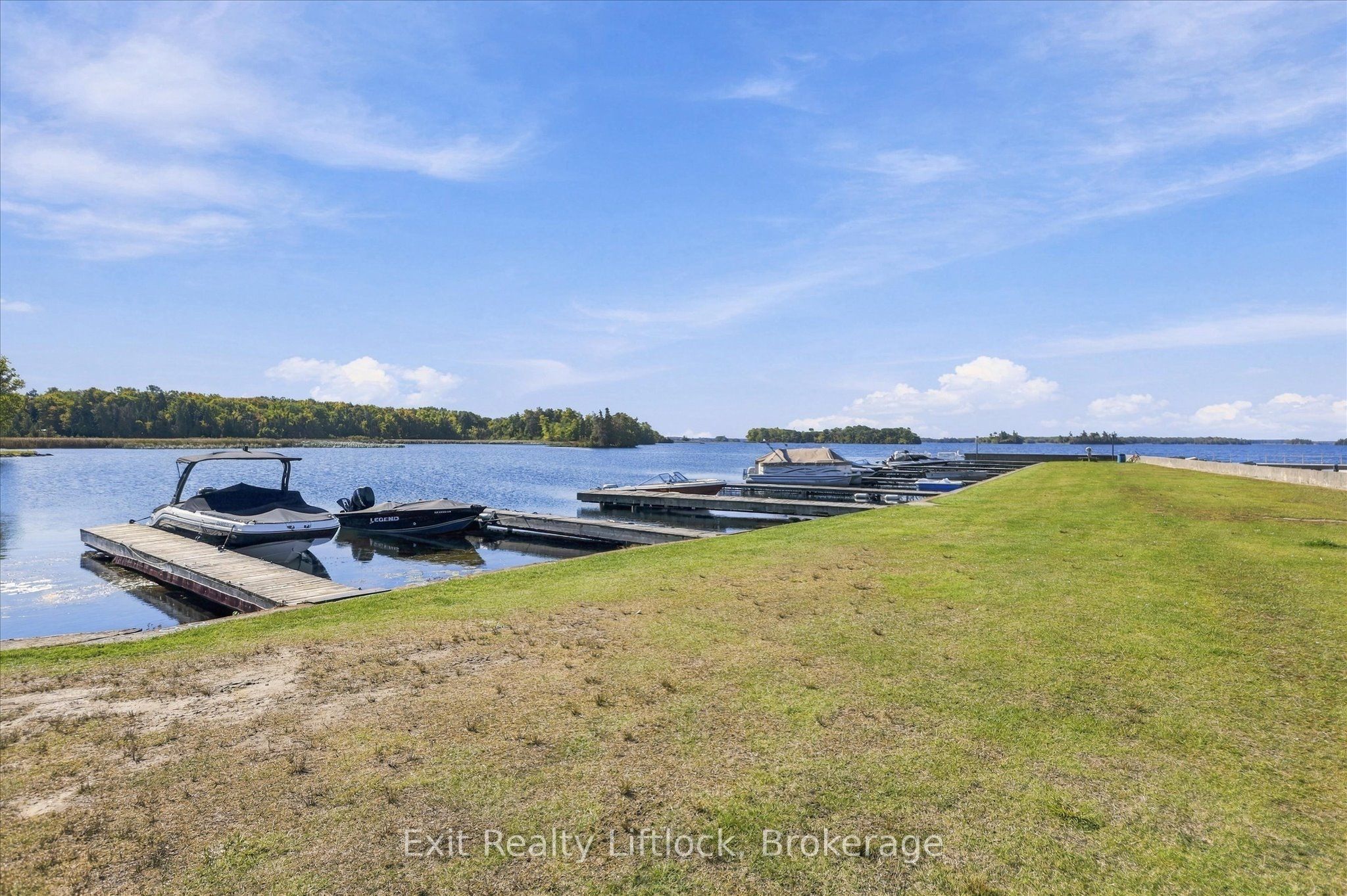 2560 Westview Road (166 Whispering Pines) Property Photo 40