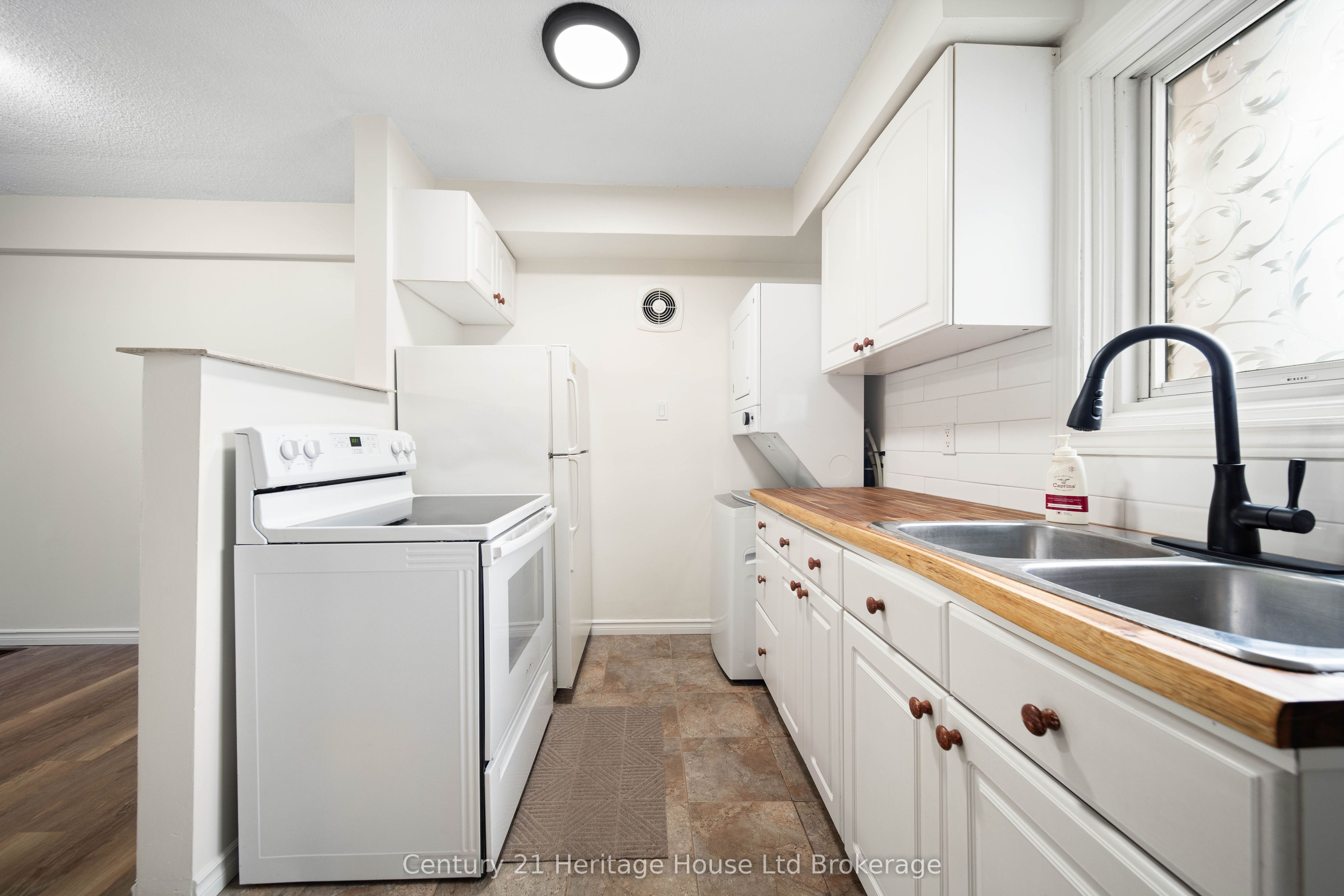 1090 Kipps Lane 130 Property Photo 5