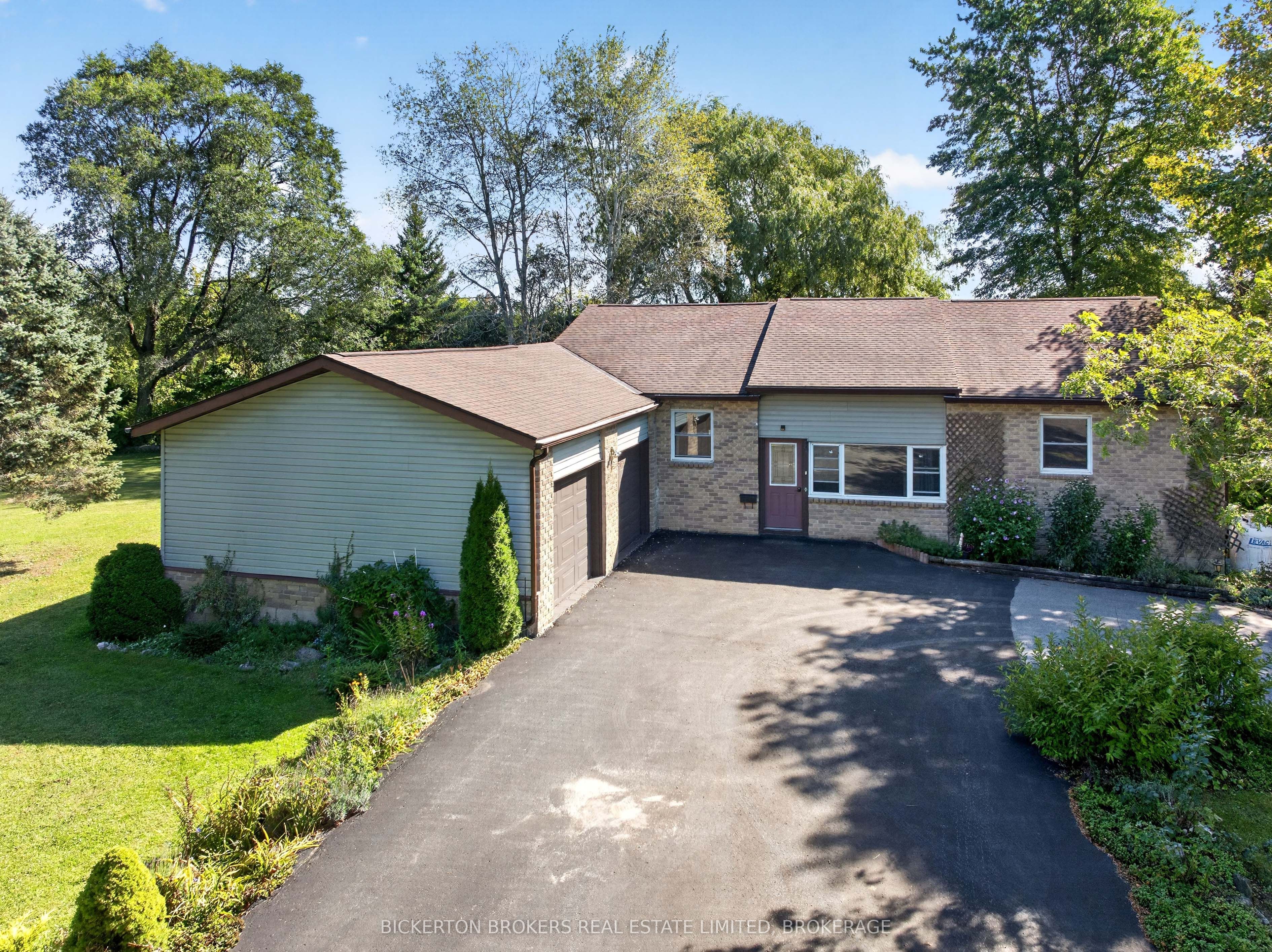 41 Ferguson Lane Property Photo 1