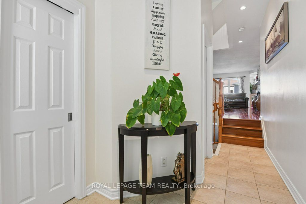 303 Balinroan Crescent Property Photo 4