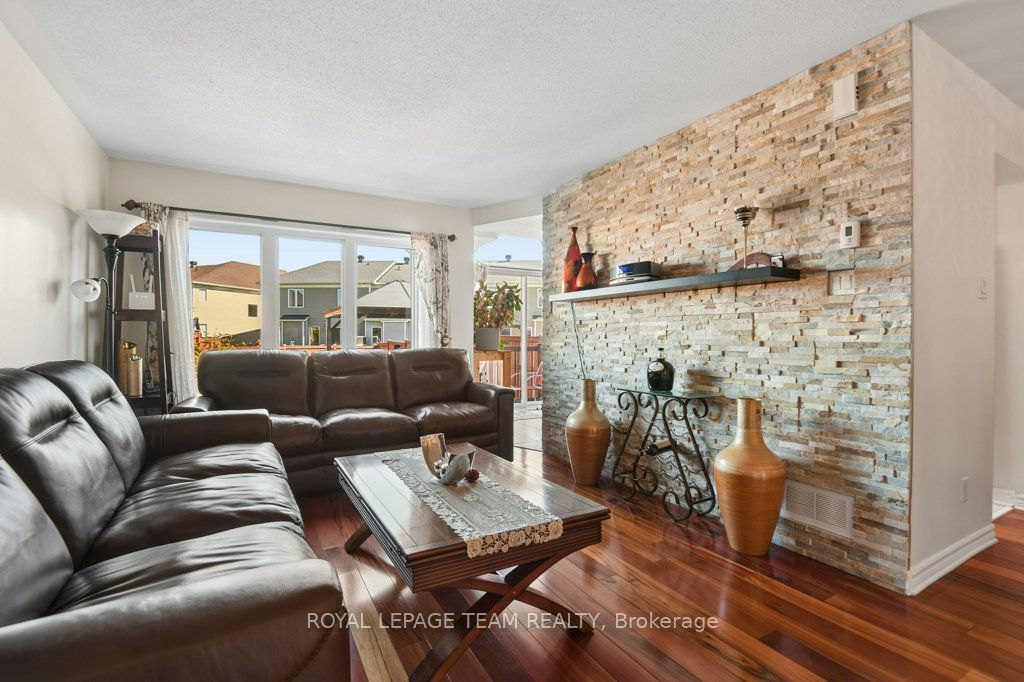 303 Balinroan Crescent Property Photo 8