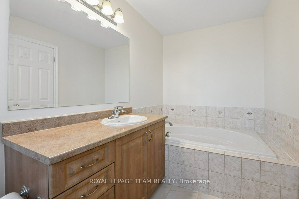 303 Balinroan Crescent Property Photo 19