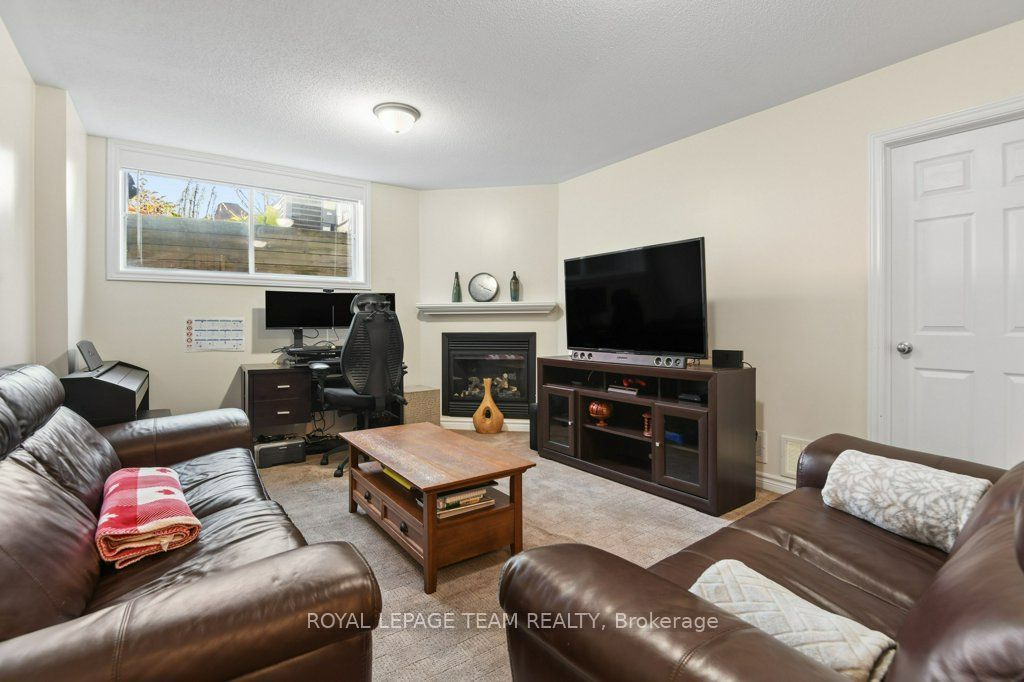 303 Balinroan Crescent Property Photo 25