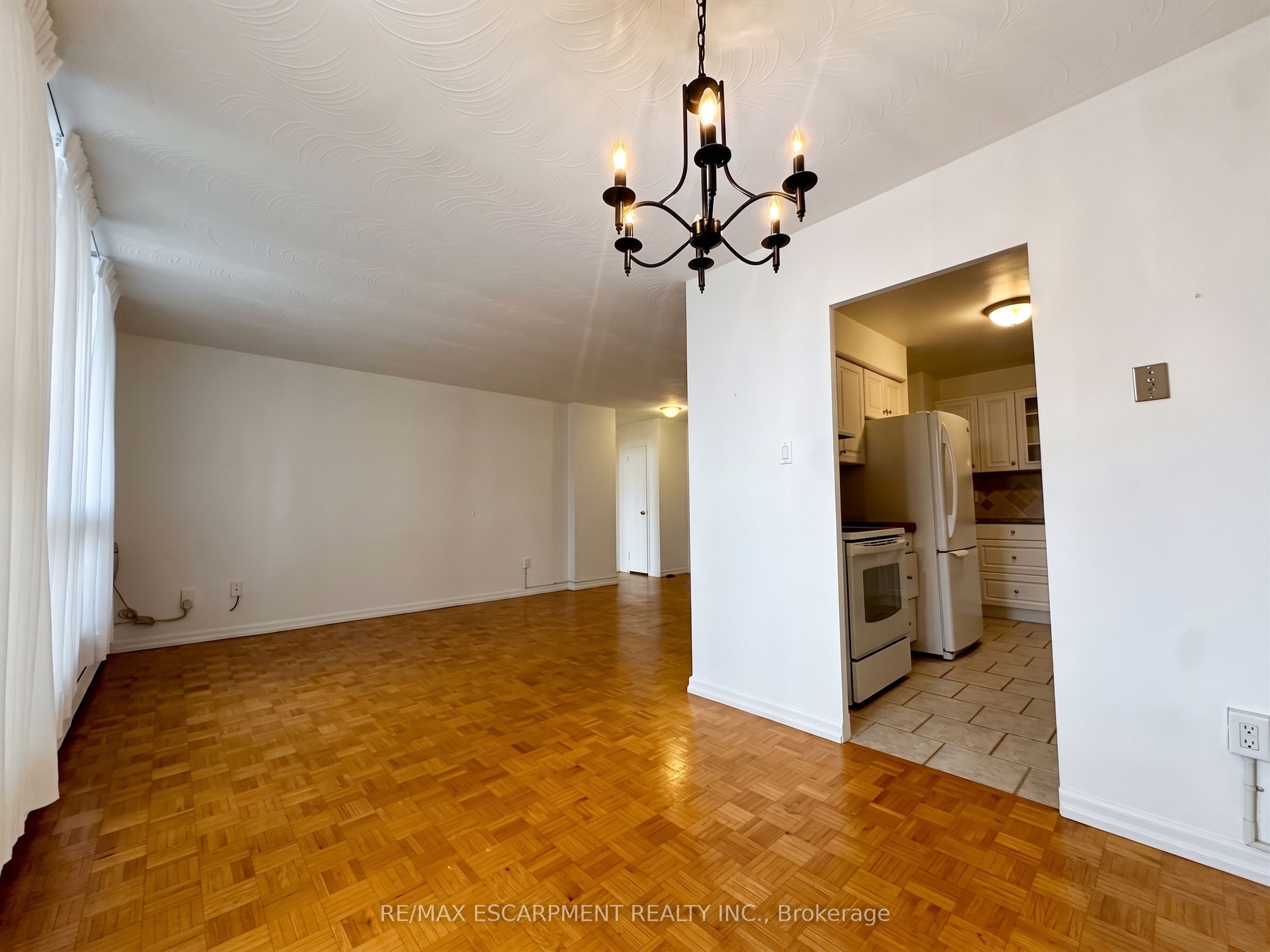 35 Towering Heights Boulevard 809 Property Photo 3