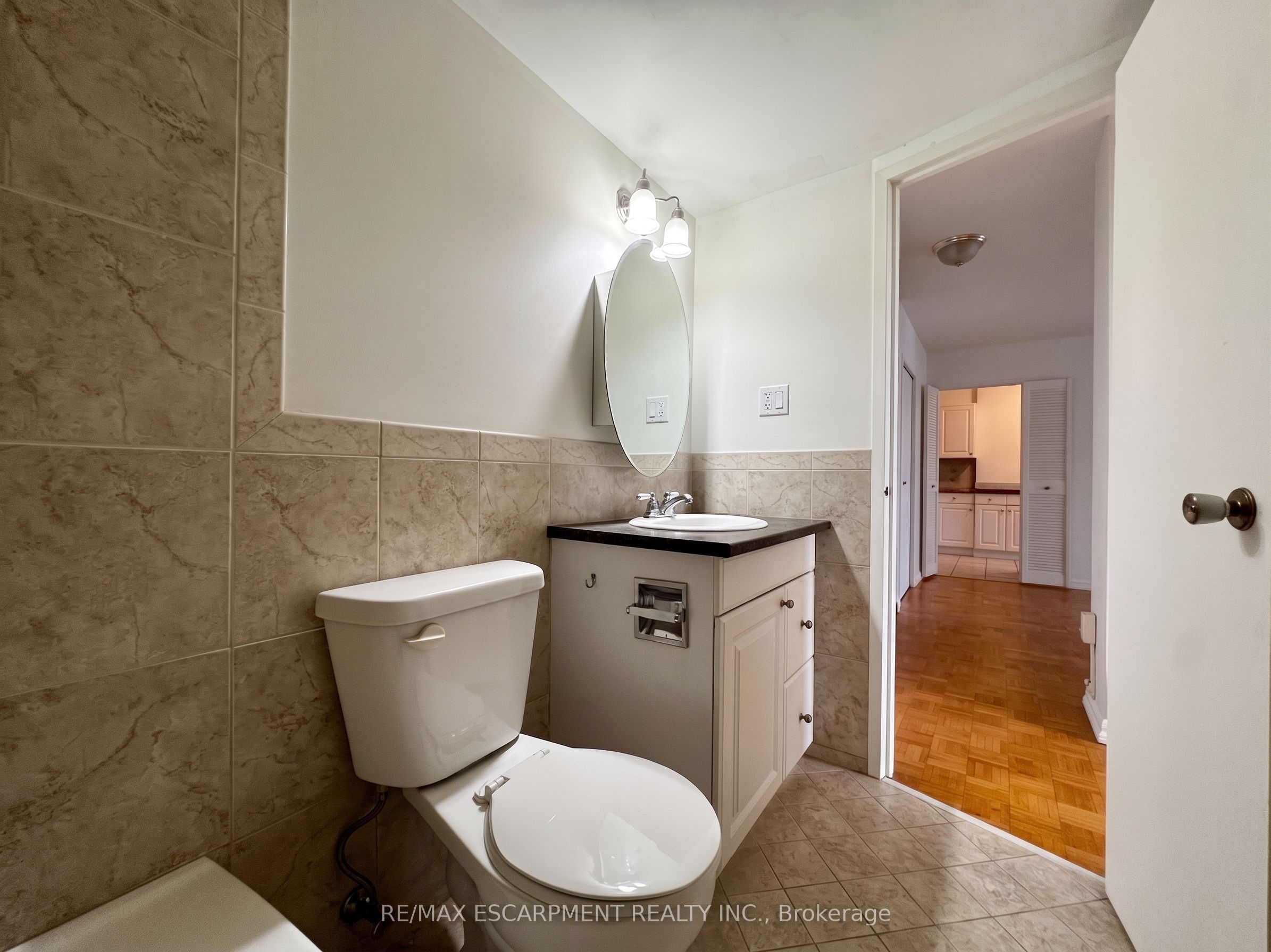 35 Towering Heights Boulevard 809 Property Photo 12