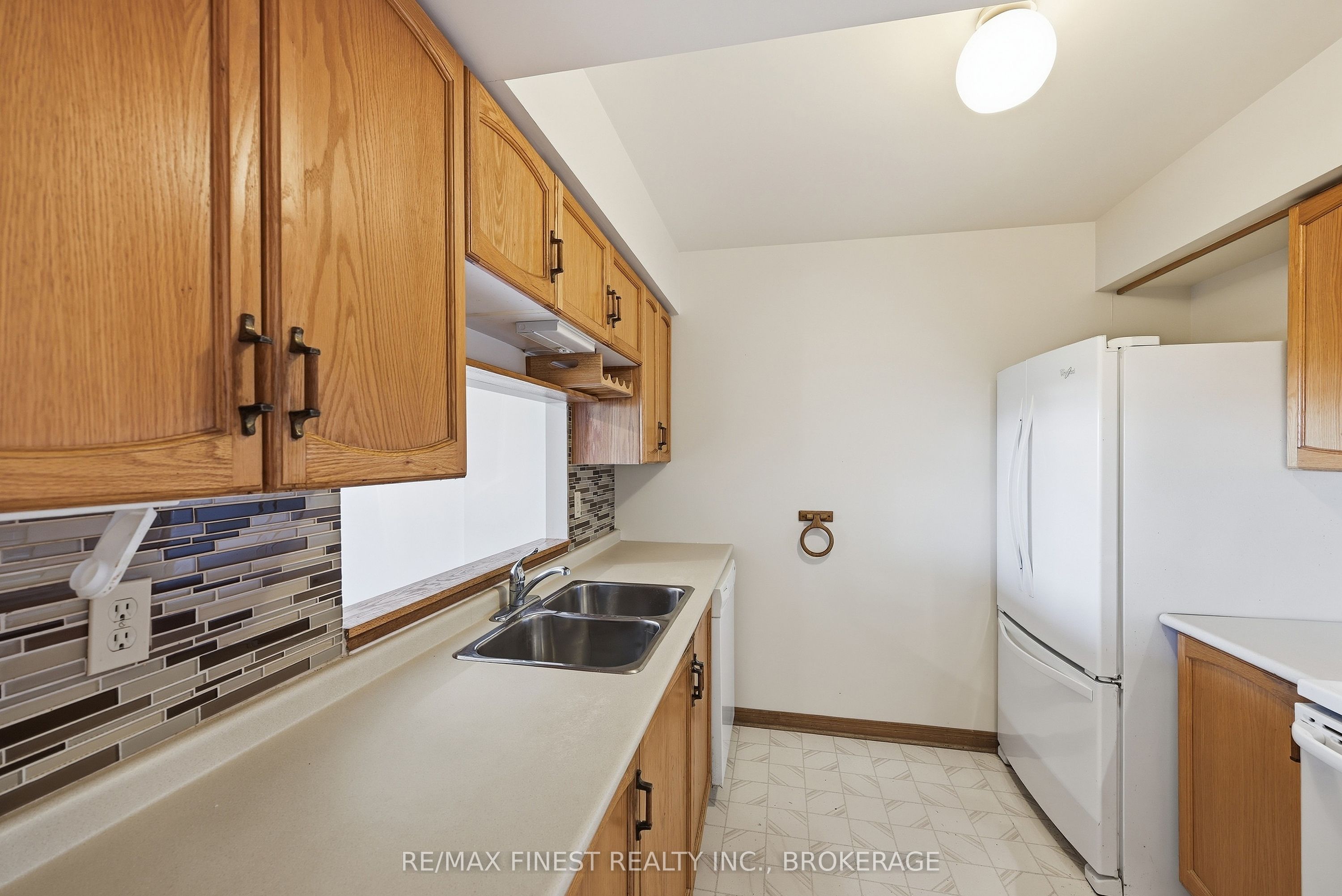 675 Davis Drive 601 Property Photo 10