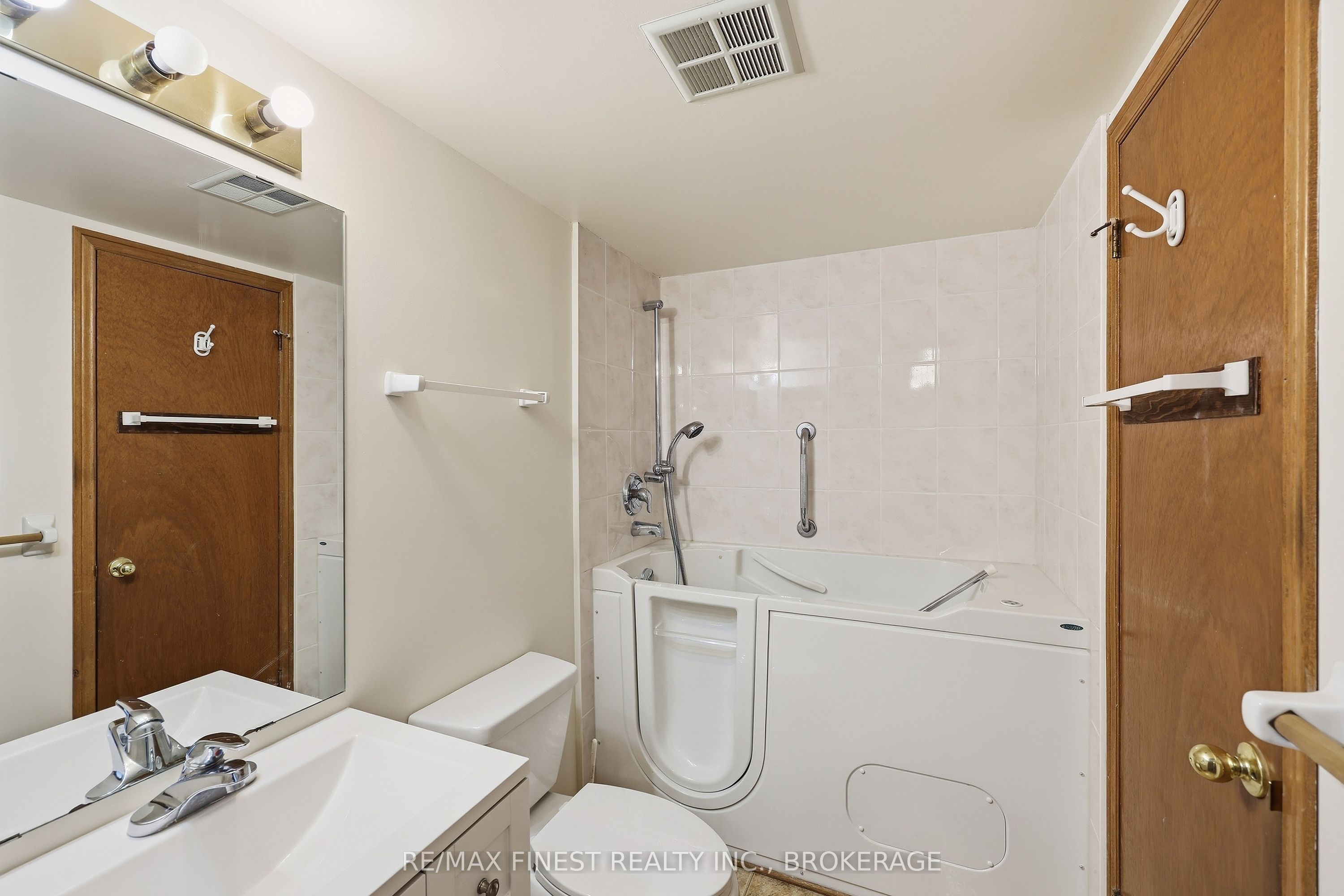 675 Davis Drive 601 Property Photo 21