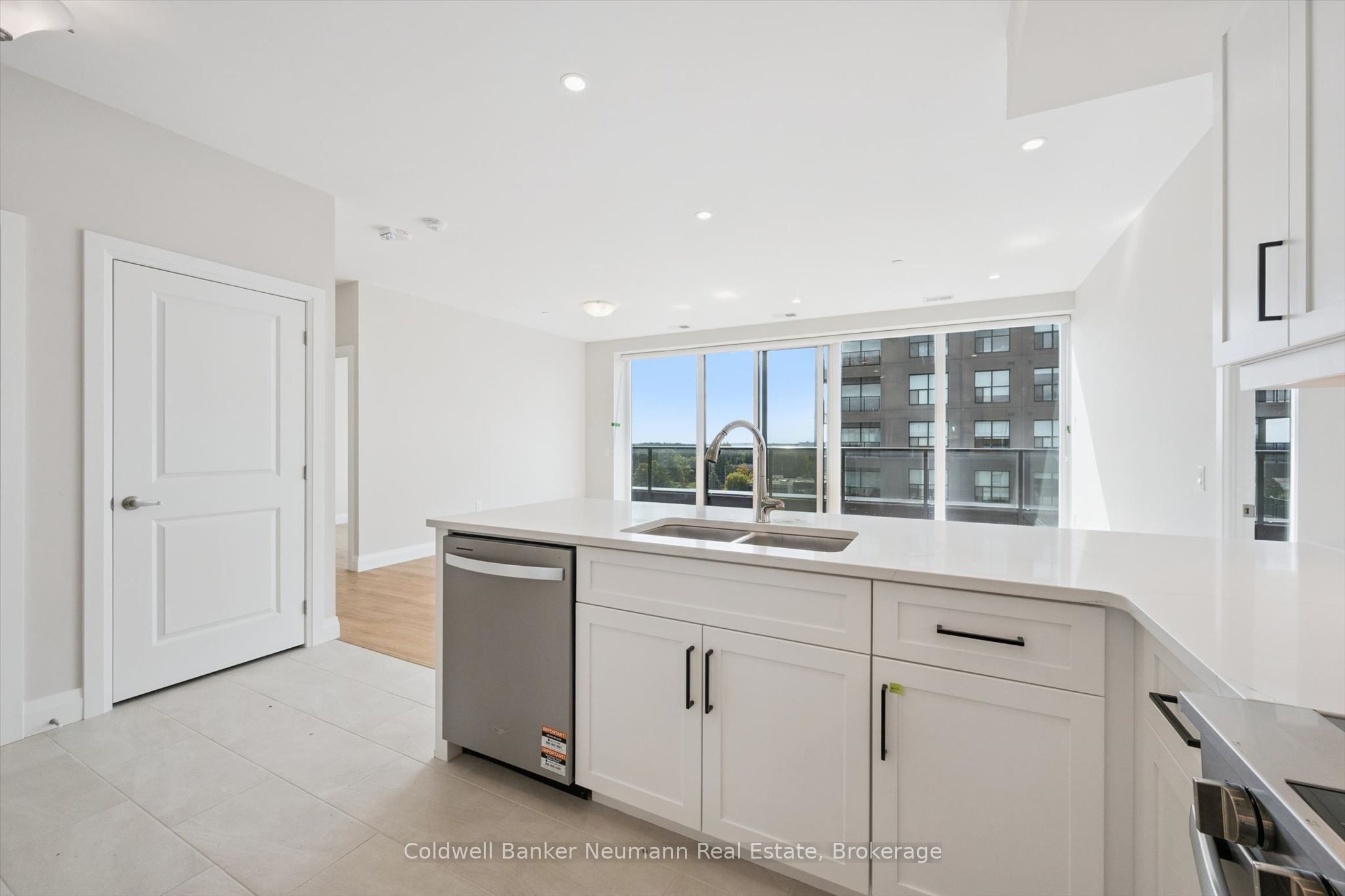 1882 Gordon Street 804 Property Photo 10