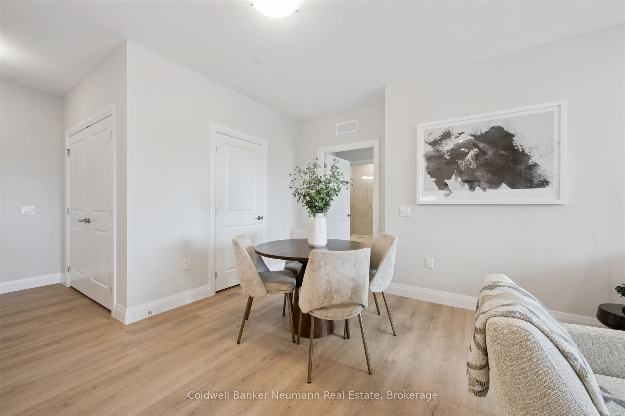 1882 Gordon Street 521 Property Photo 15