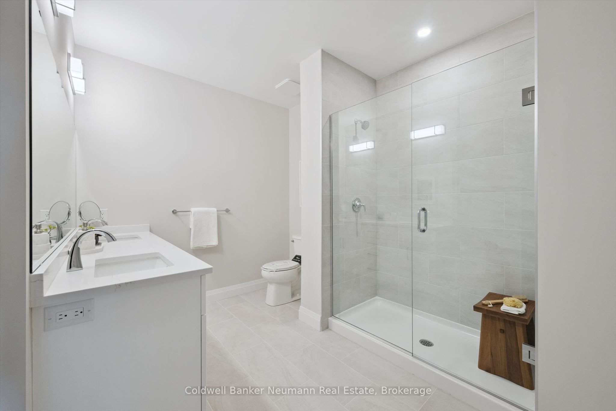 1882 Gordon Street 521 Property Photo 21