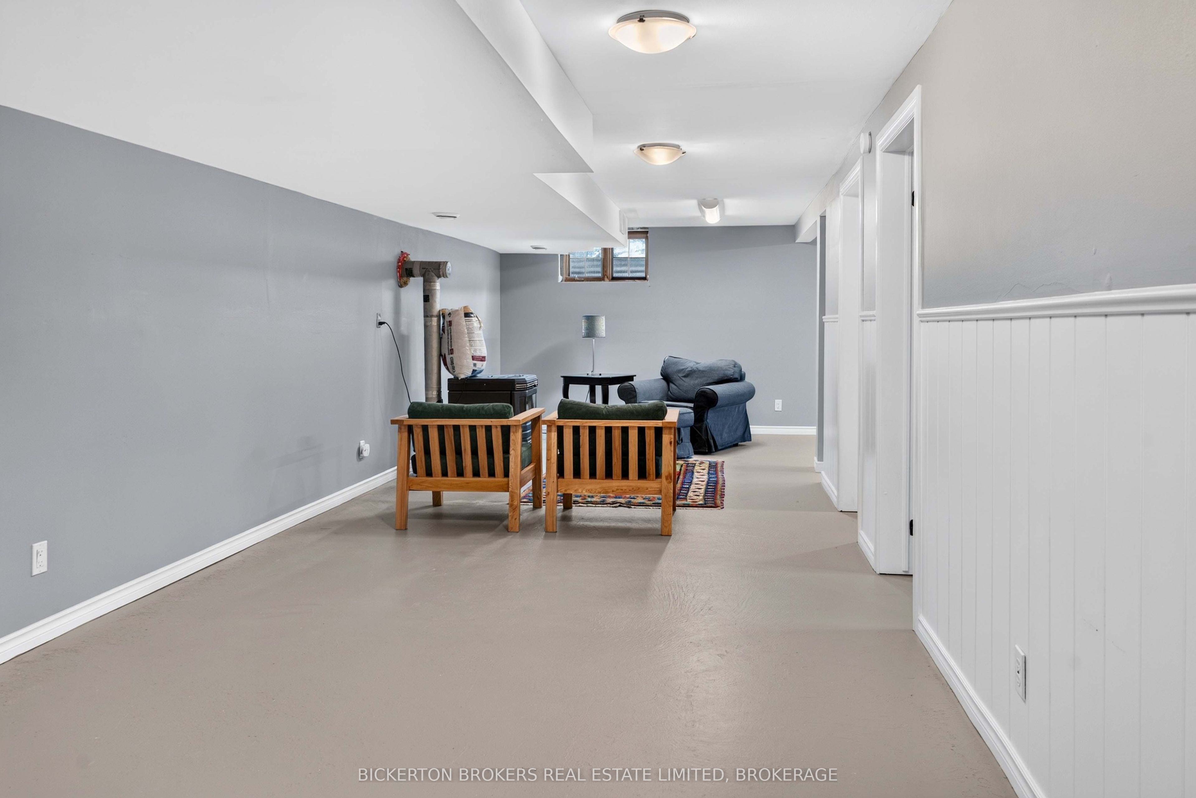 233 Johnson Bay Lane Property Photo 11