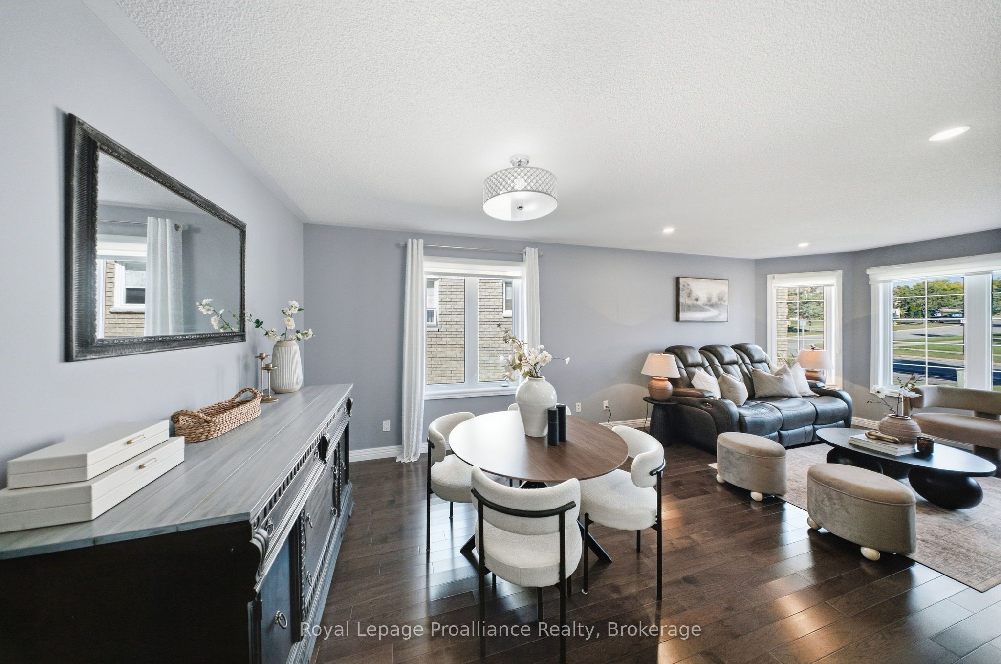 1184 Alder Road Property Photo 6
