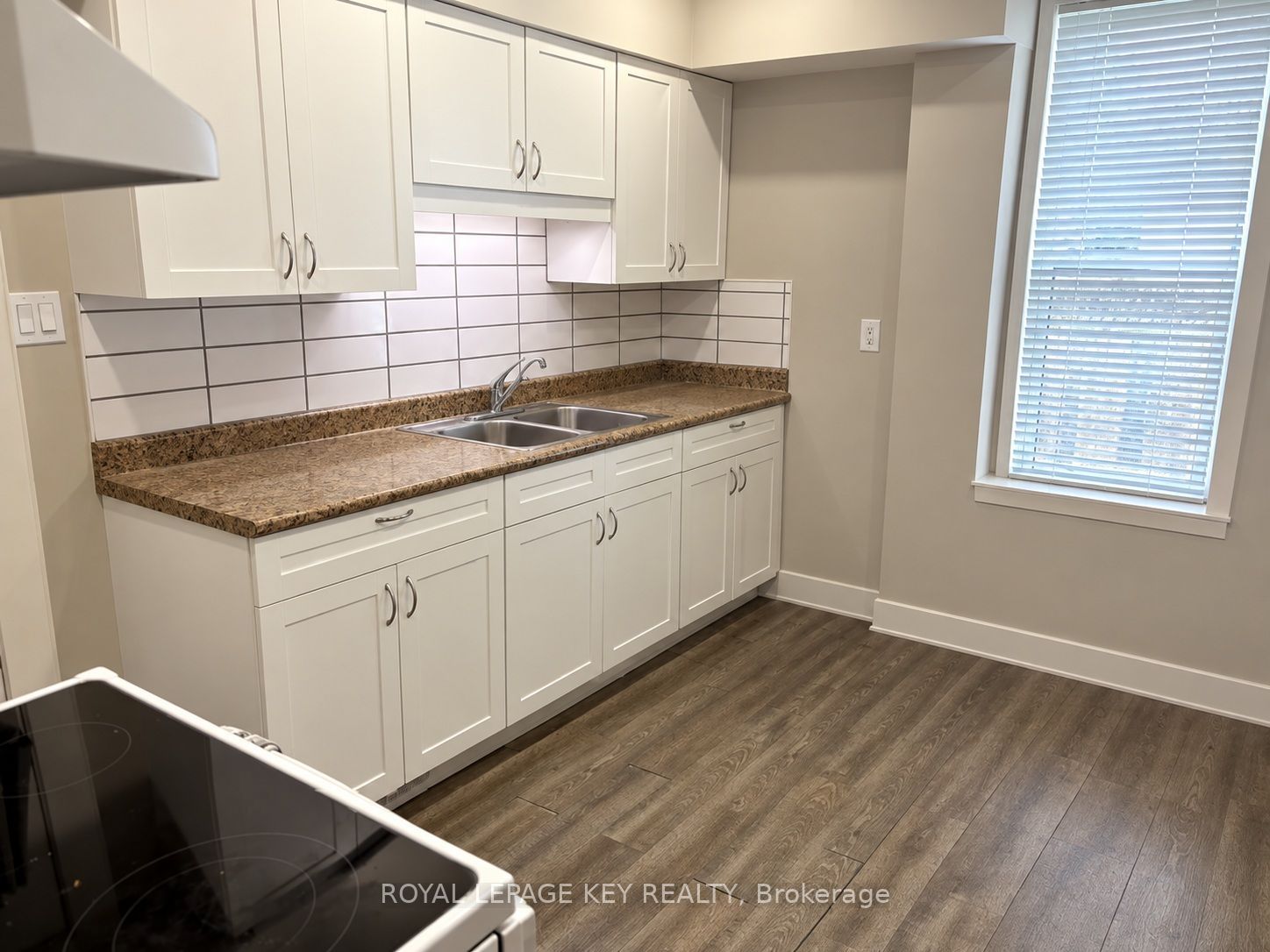 404 Russell Street S Property Photo 15