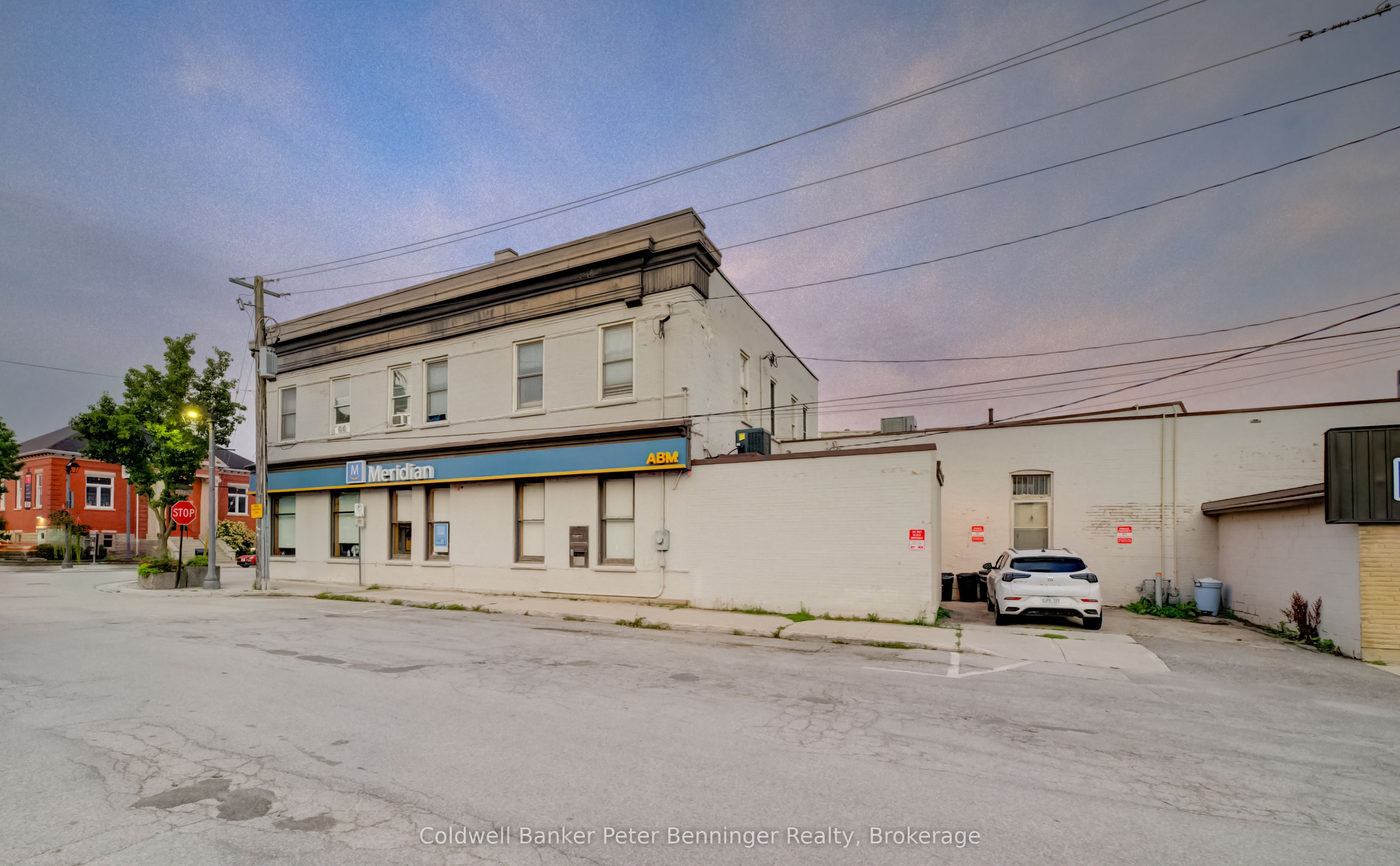 240-242 Durham Street E Property Photo 5