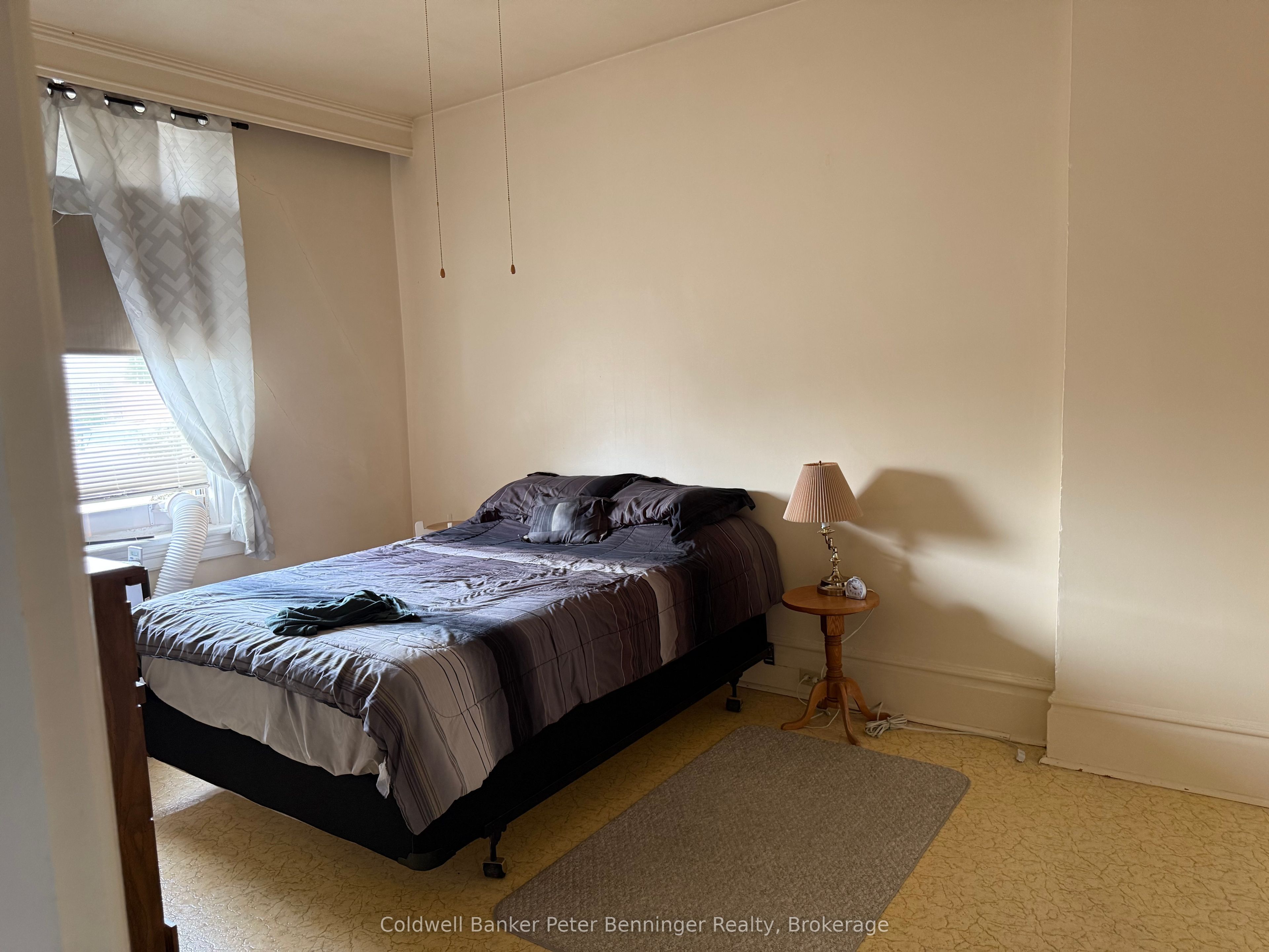 240-242 Durham Street E Property Photo 18