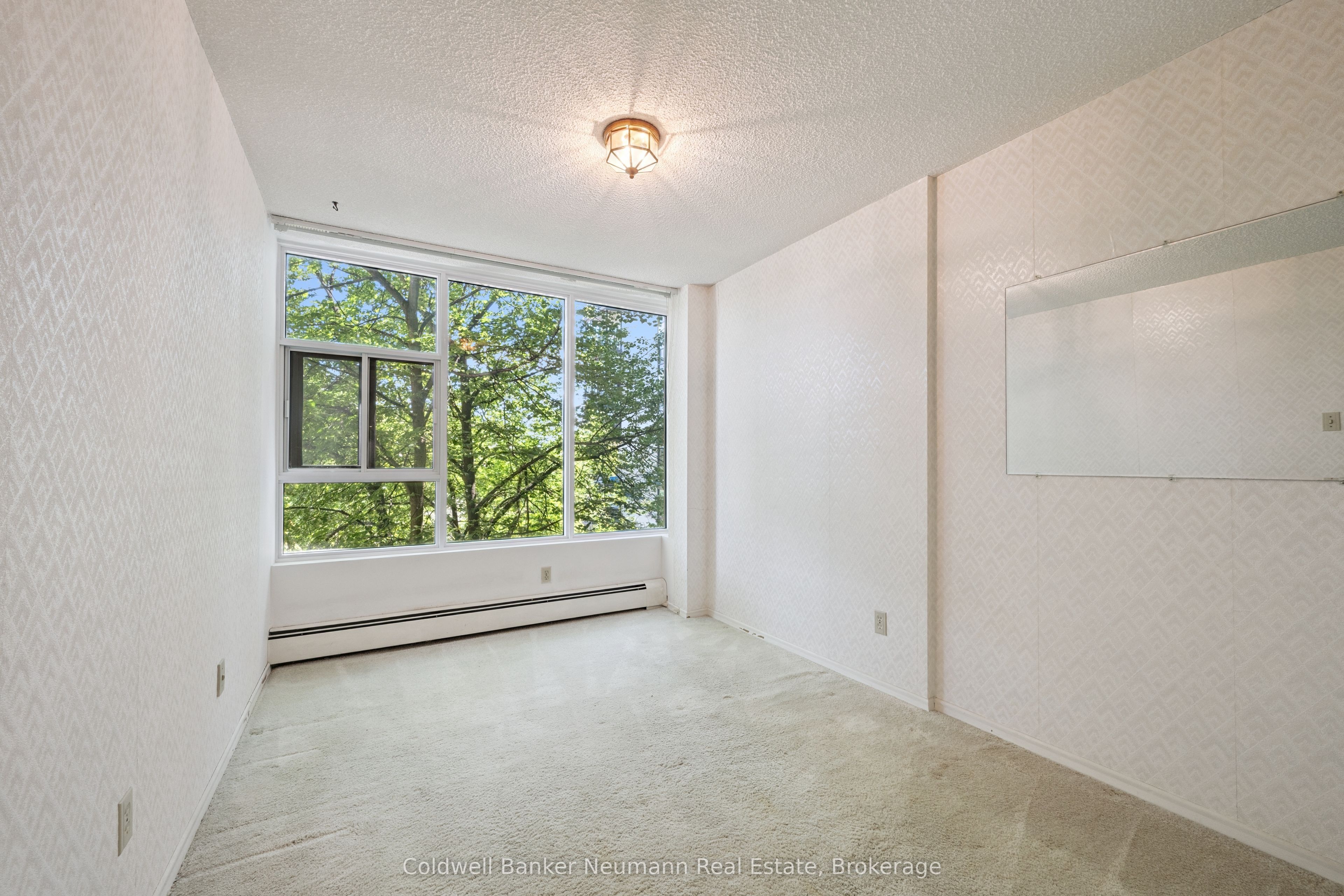 23 Woodlawn Road E 305 Property Photo 24