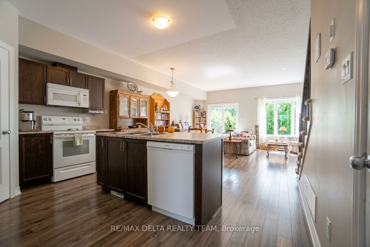 92 Bellwood Drive Property Photo 4