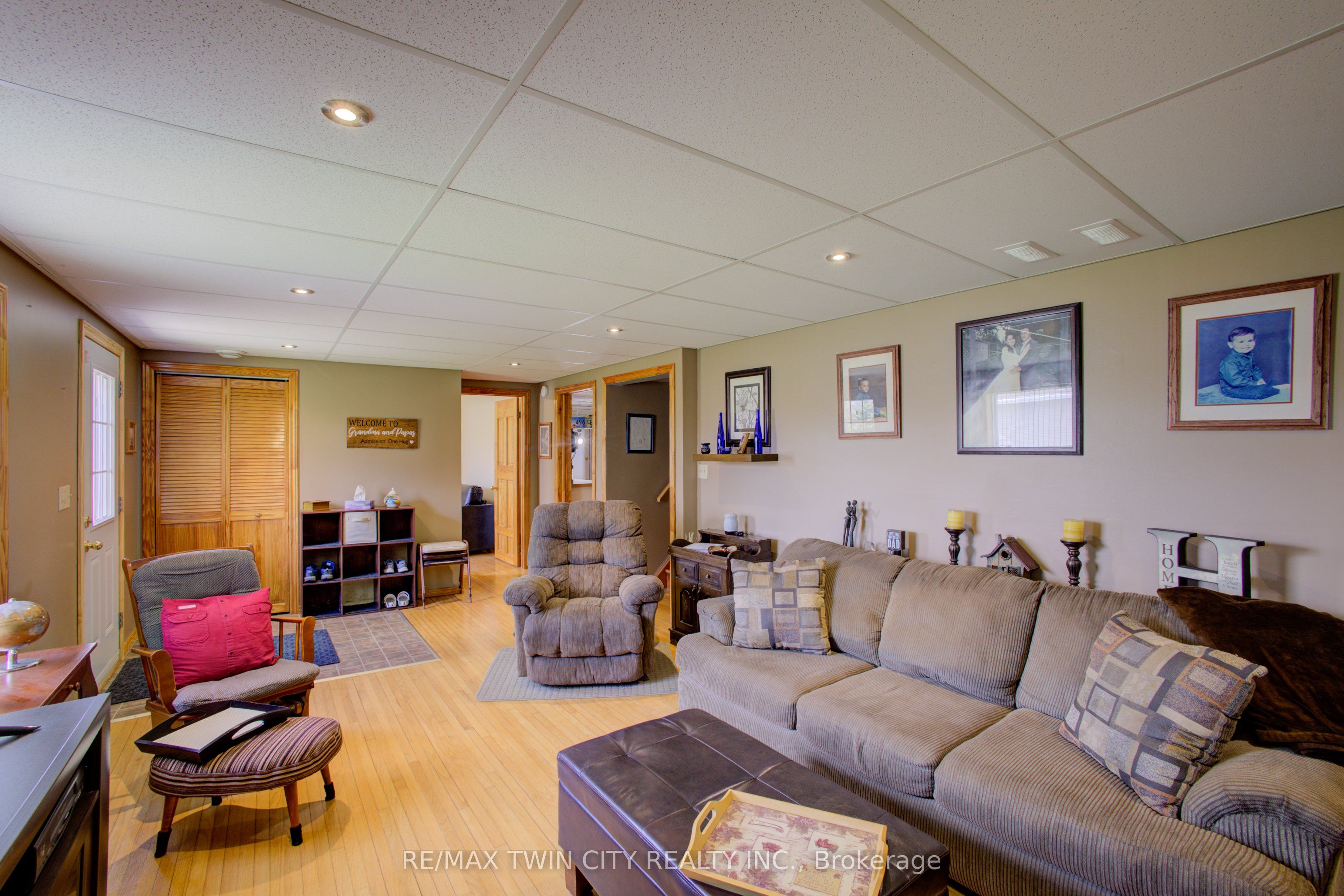 375729 6th Line Property Photo 7