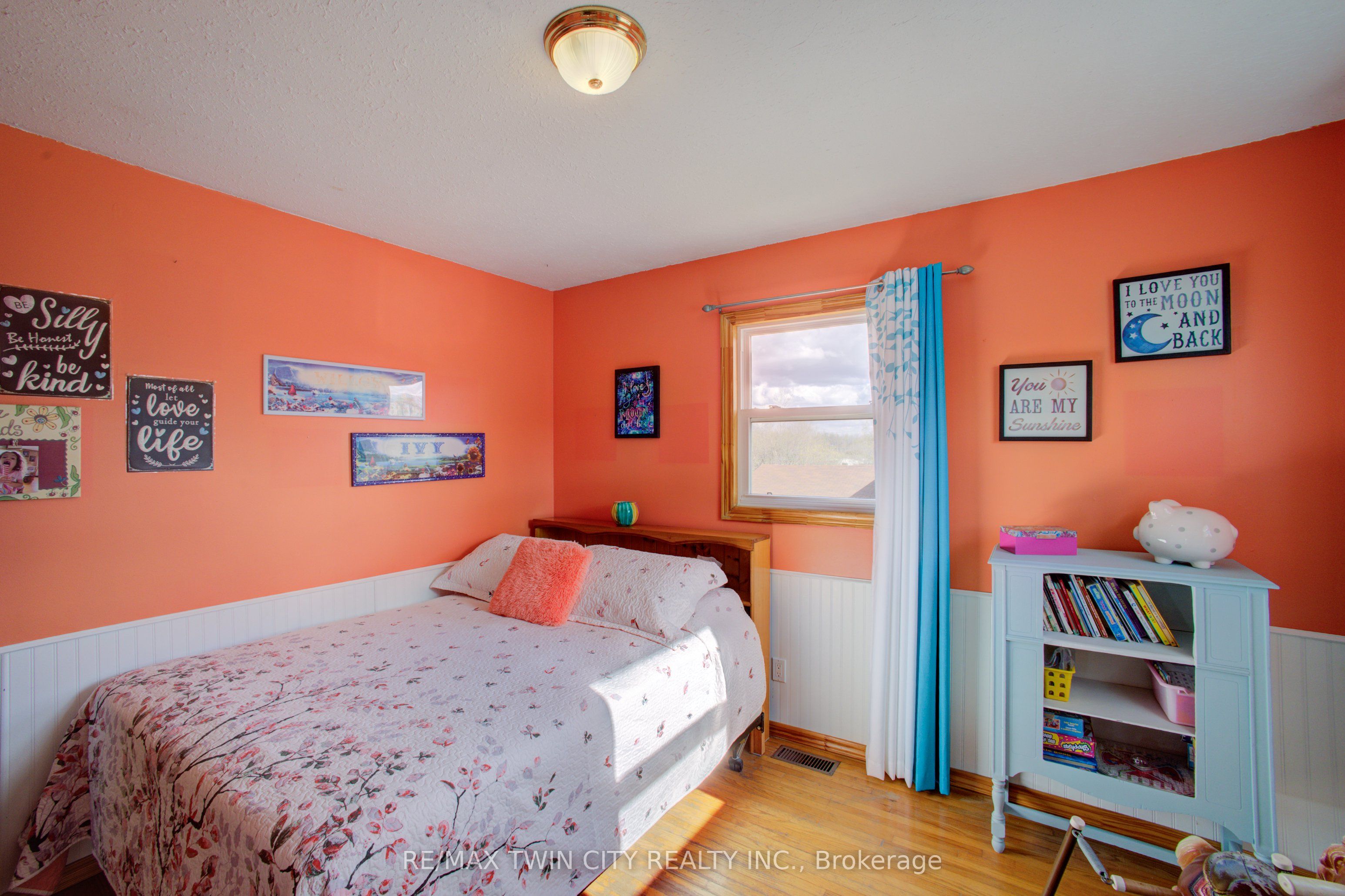 375729 6th Line Property Photo 21