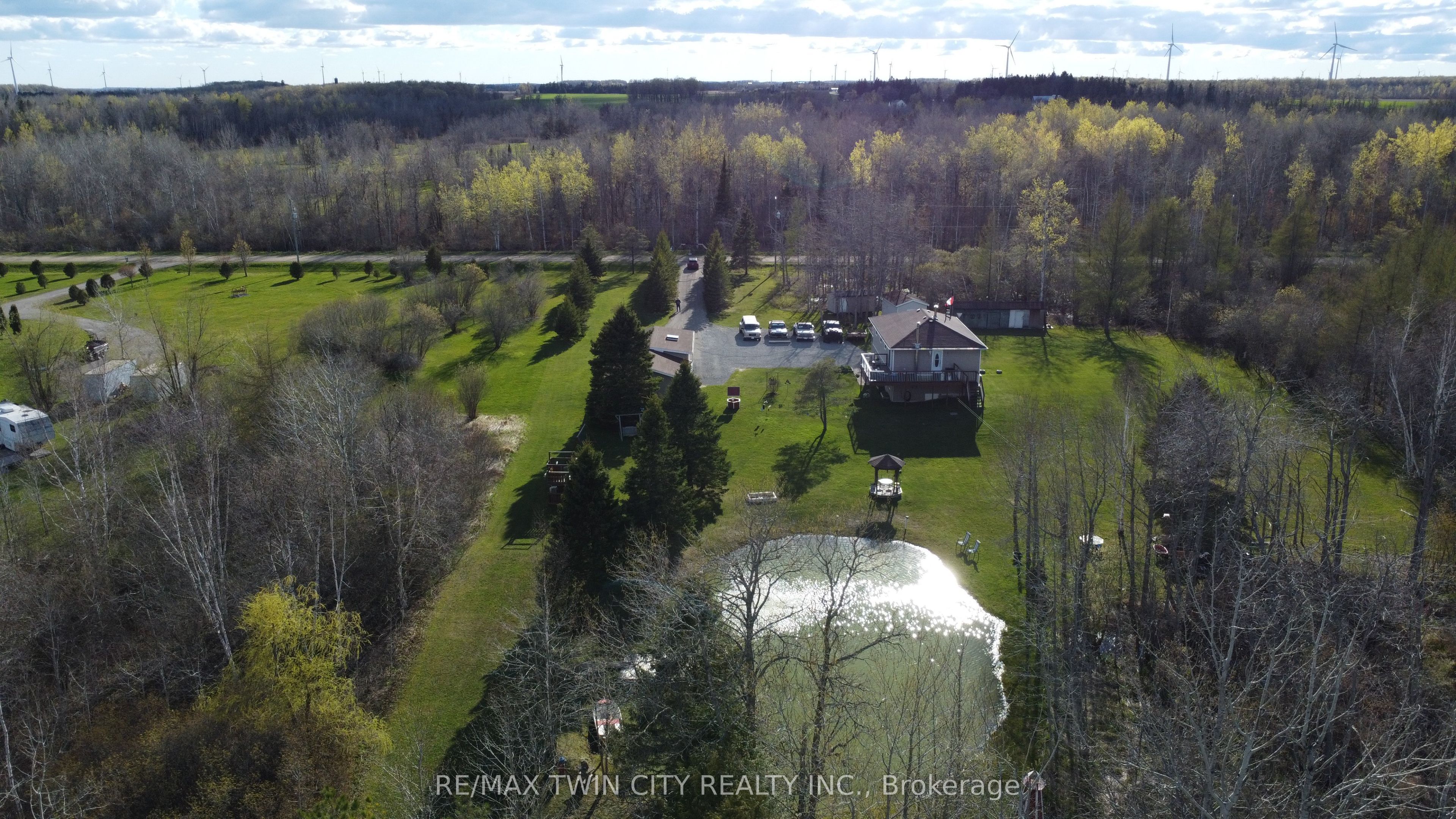 375729 6th Line Property Photo 48