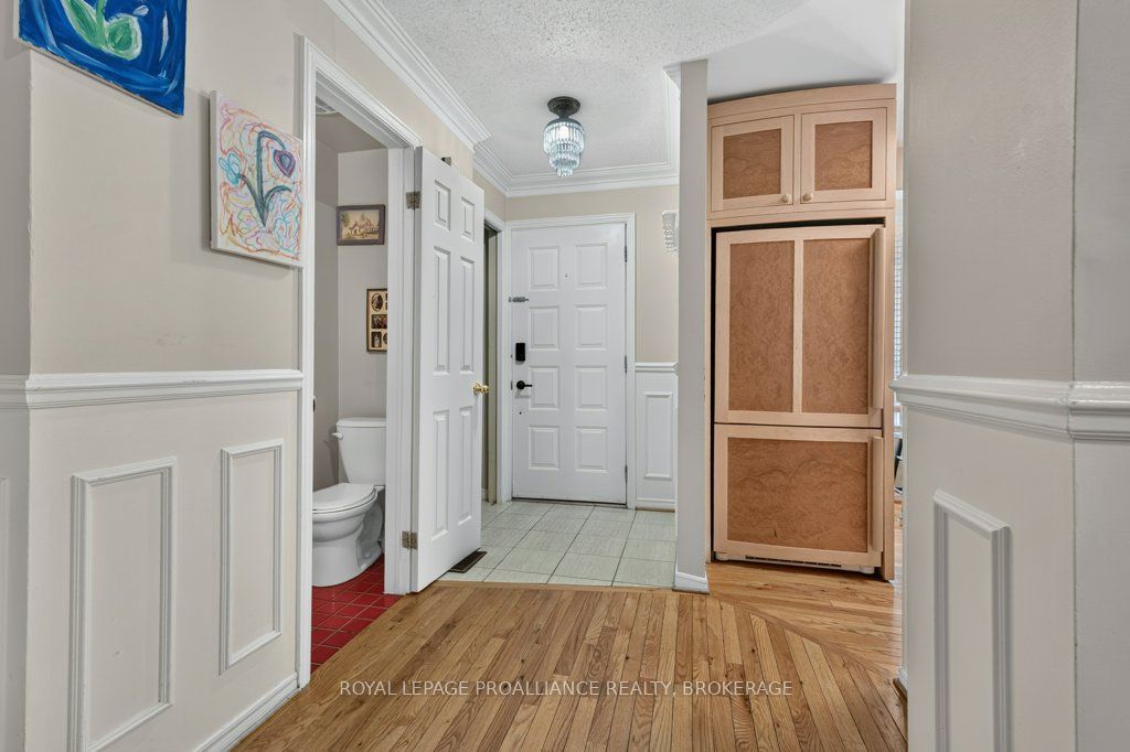 1 Place D'armes 39 Property Photo 4