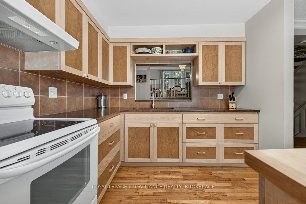 1 Place D'armes 39 Property Photo 8