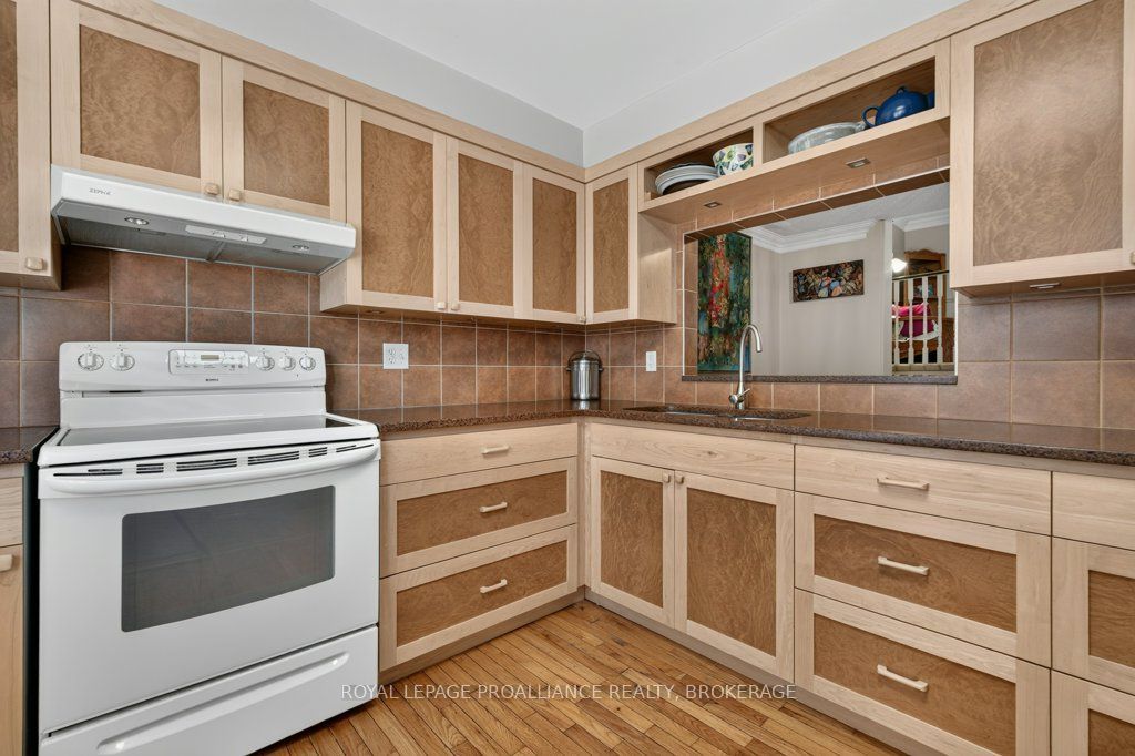 1 Place D'armes 39 Property Photo 9