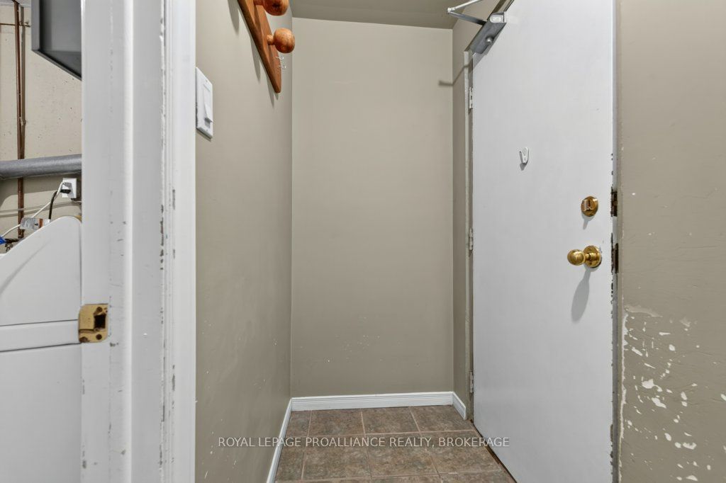1 Place D'armes 39 Property Photo 28