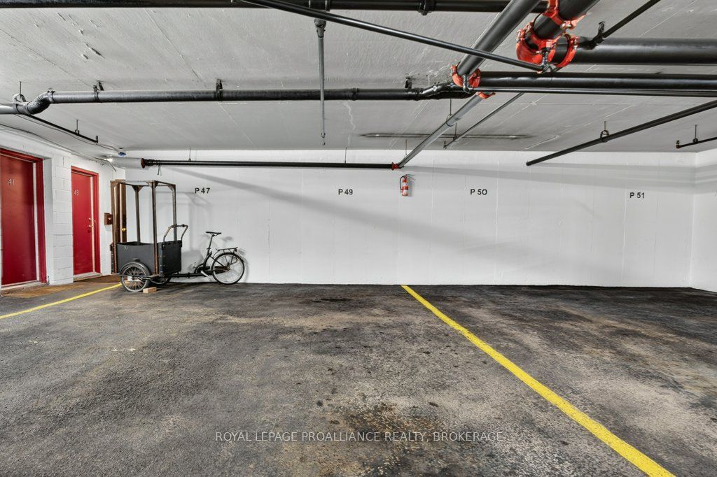 1 Place D'armes 39 Property Photo 30