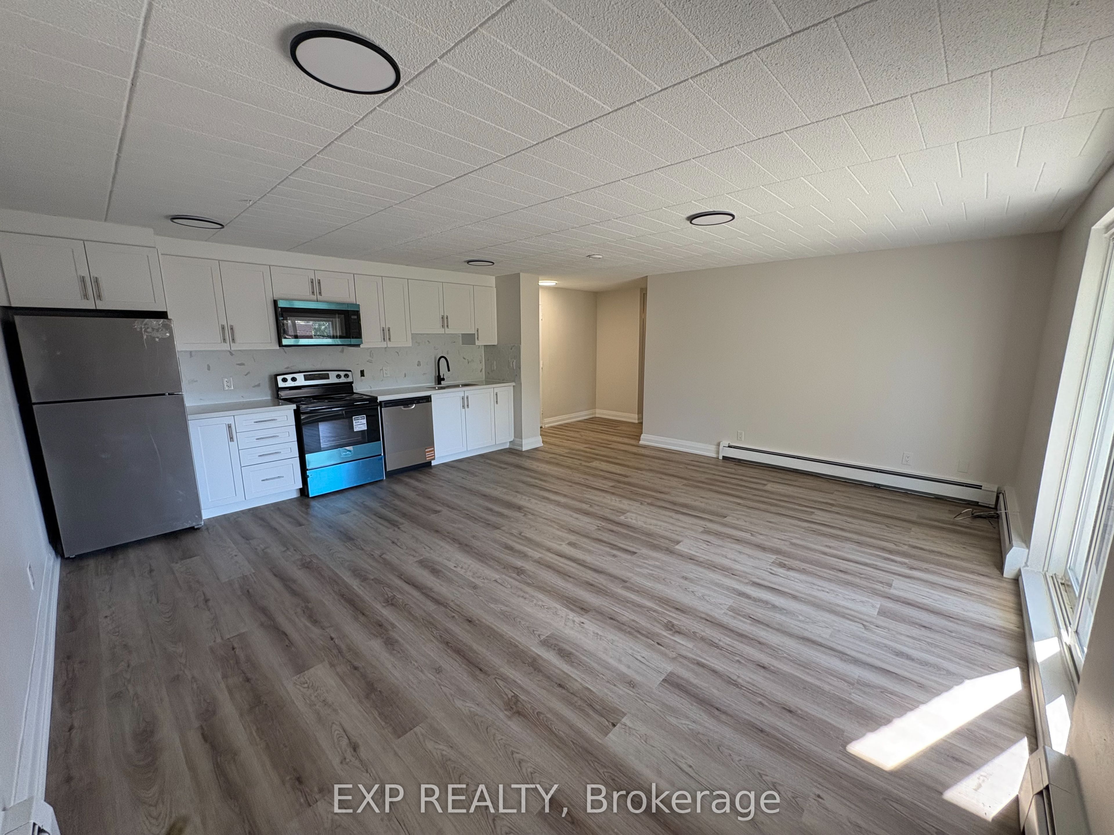 4422 Huron Street 405 Property Photo 1