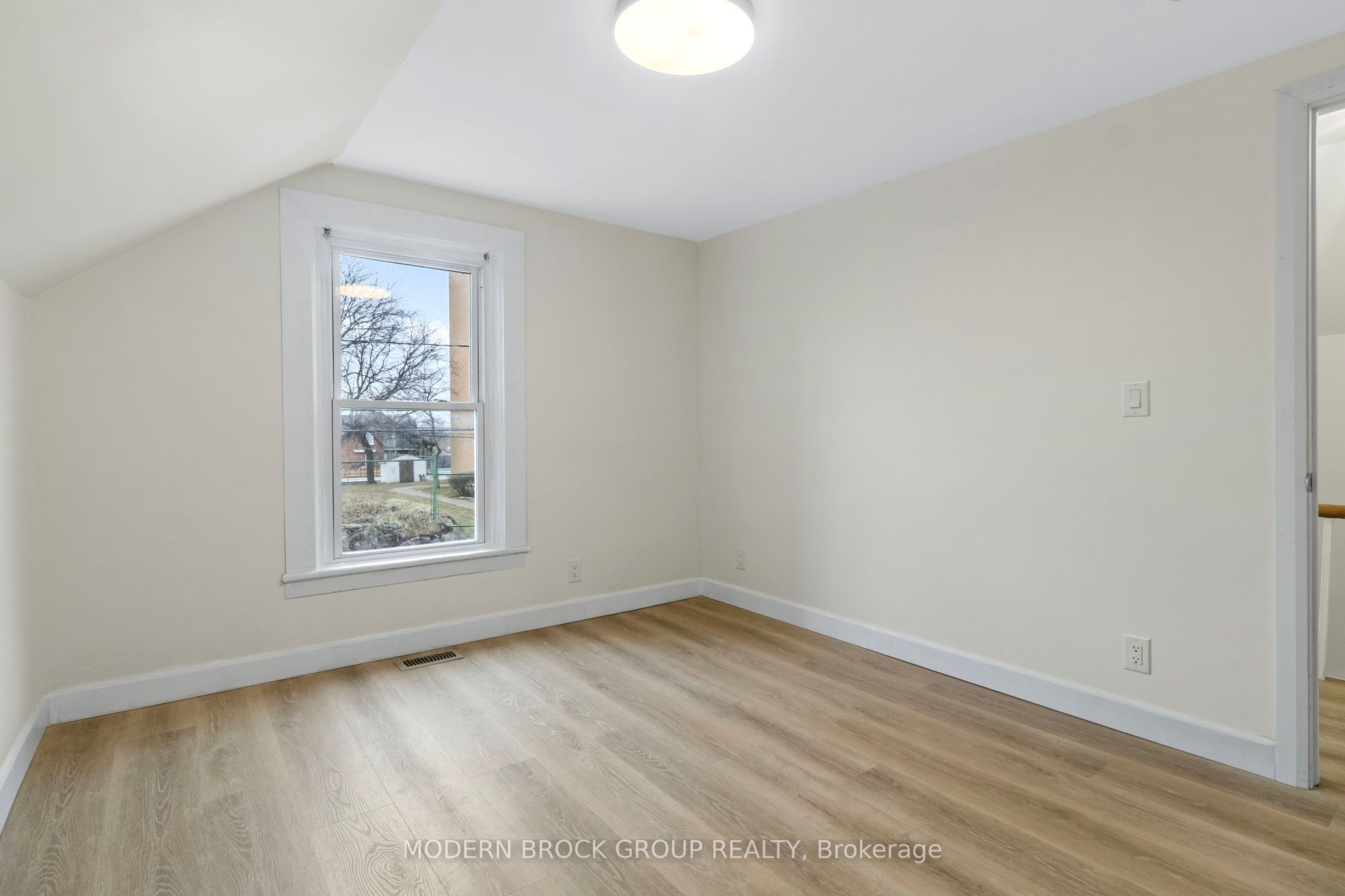 108 George Street Property Photo 31