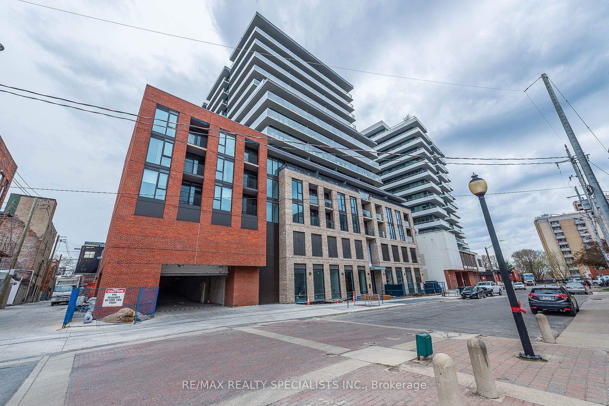 1 JARVIS Street 712 Property Photo 1