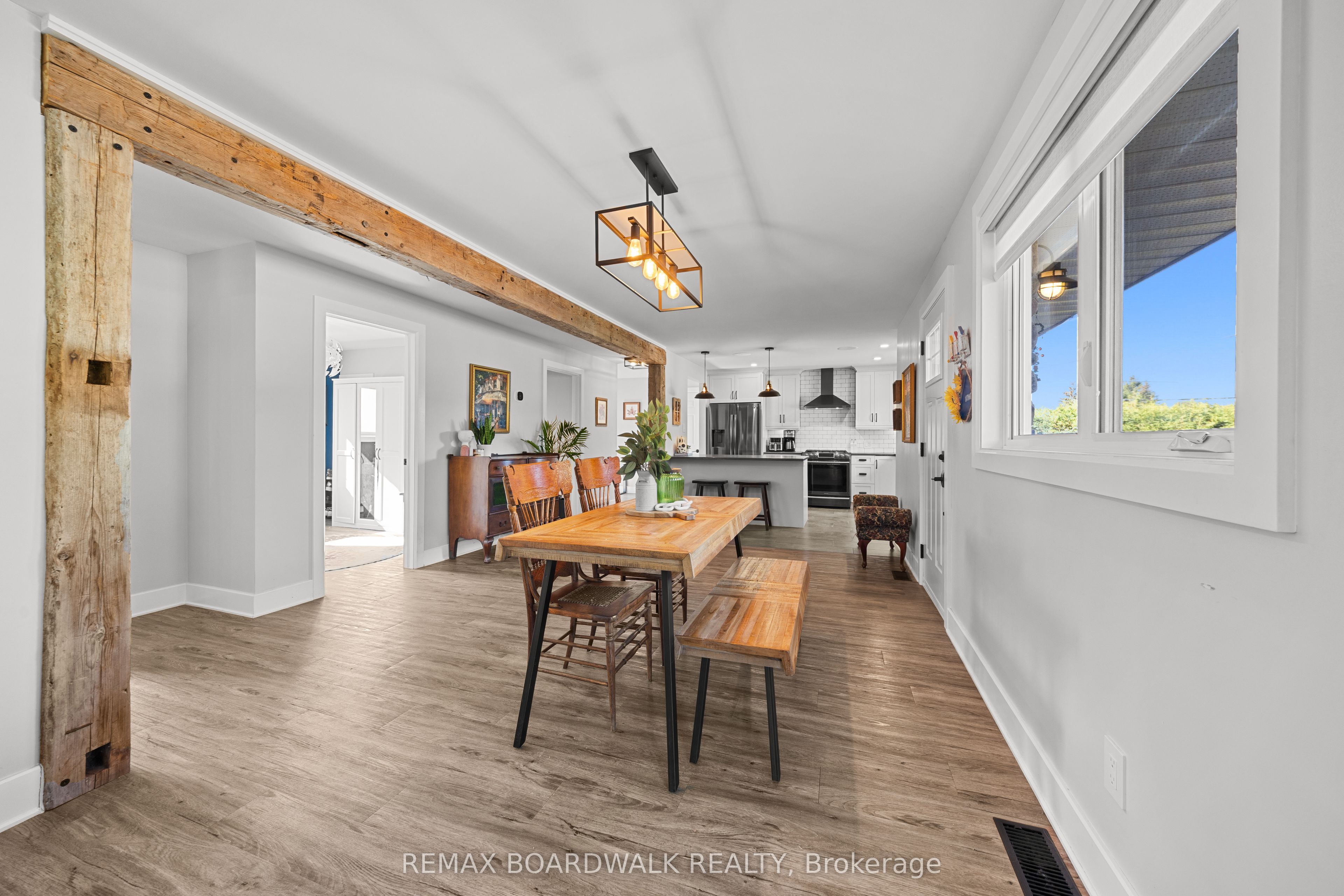 2187 Des Pins Street Property Photo 9