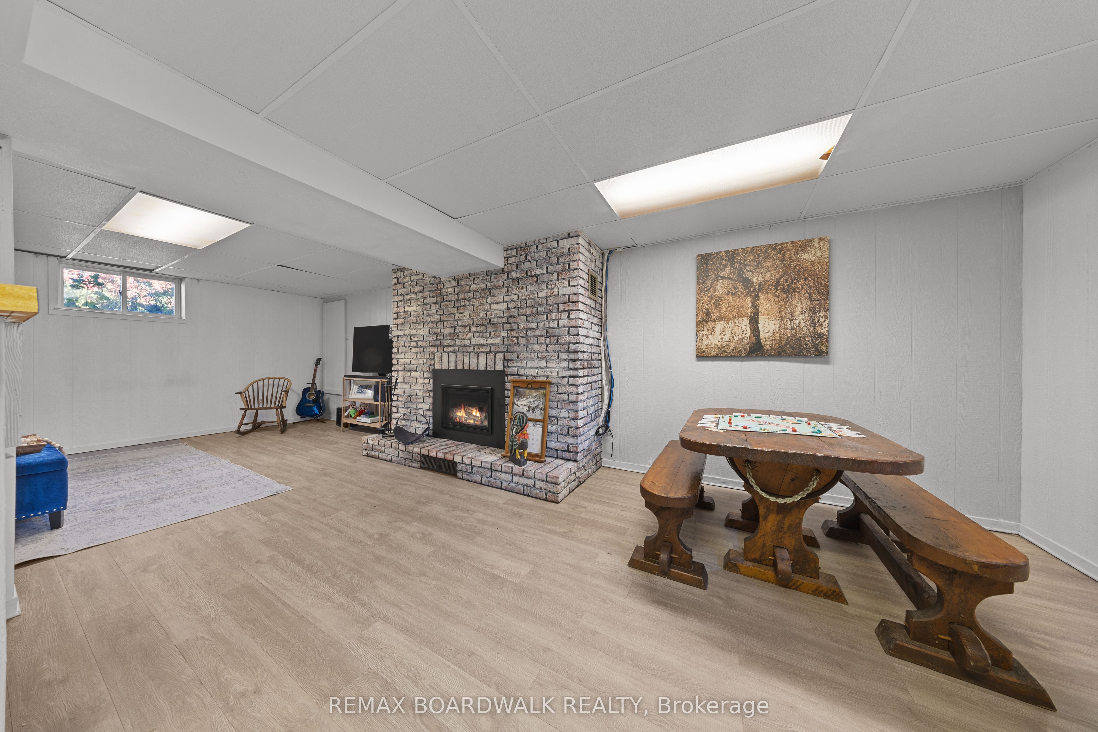 2187 Des Pins Street Property Photo 29