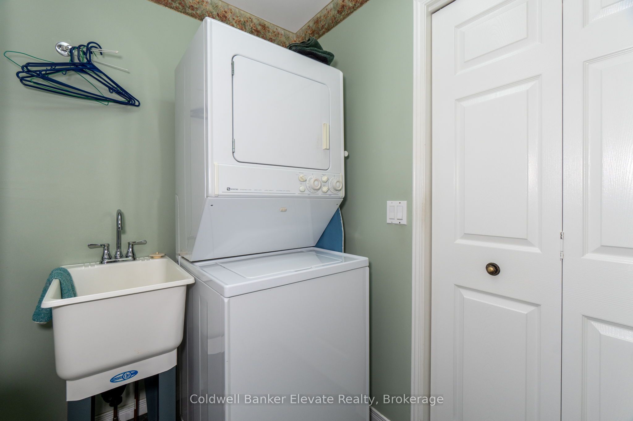 2705 Kingsway Drive 36 Property Photo 26