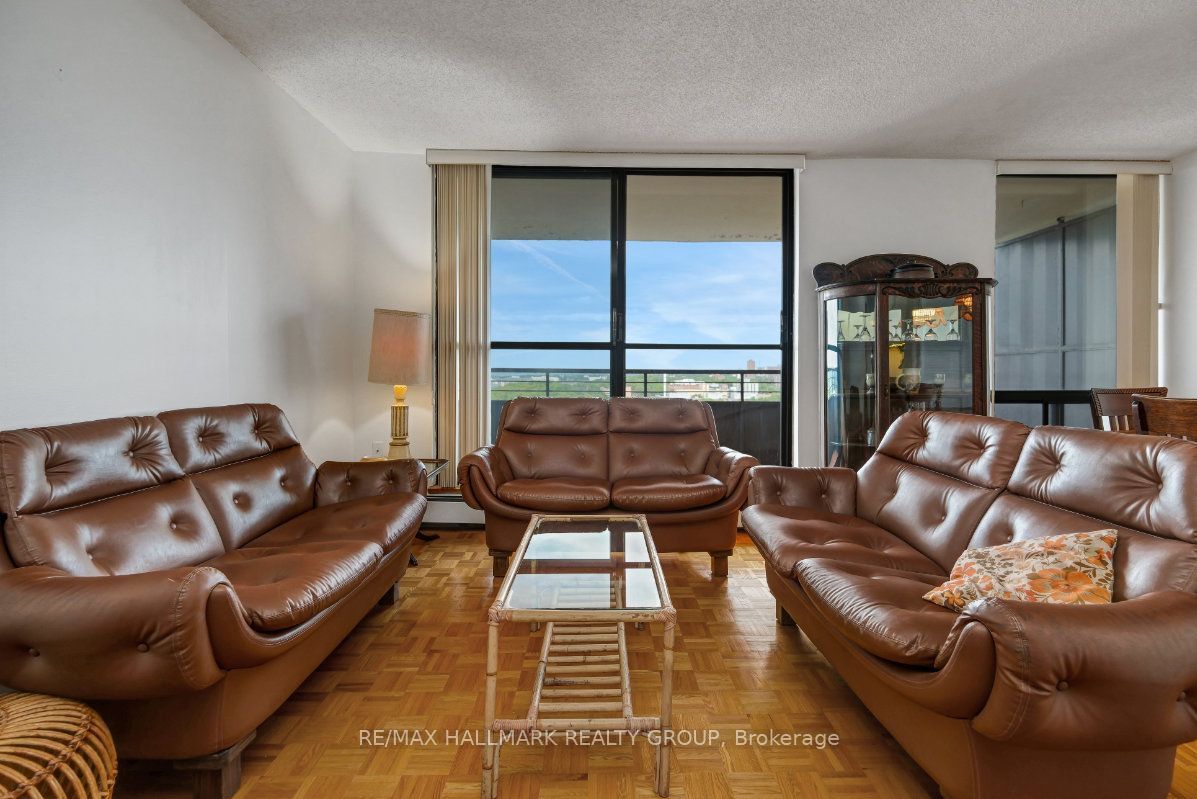 505 St Laurent Boulevard 2204 Property Photo 11