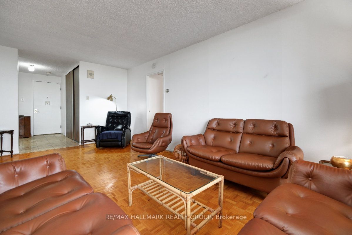 505 St Laurent Boulevard 2204 Property Photo 12