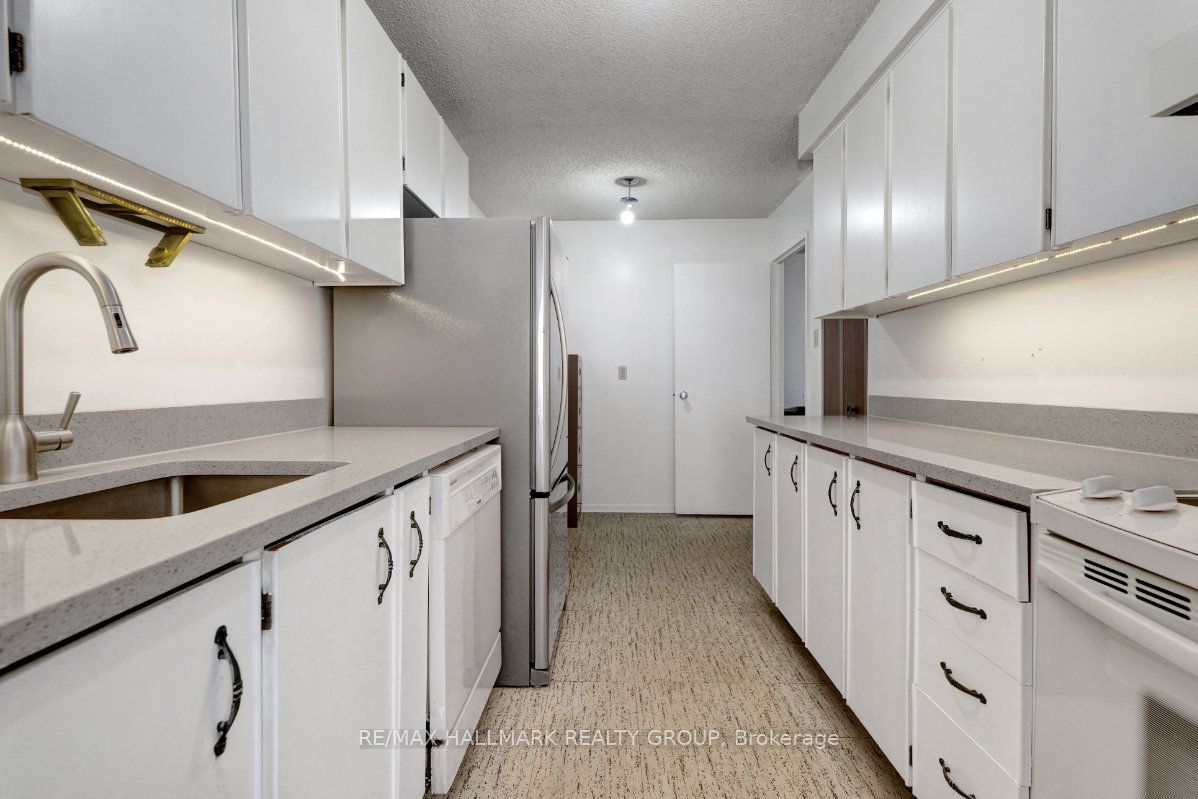 505 St Laurent Boulevard 2204 Property Photo 19