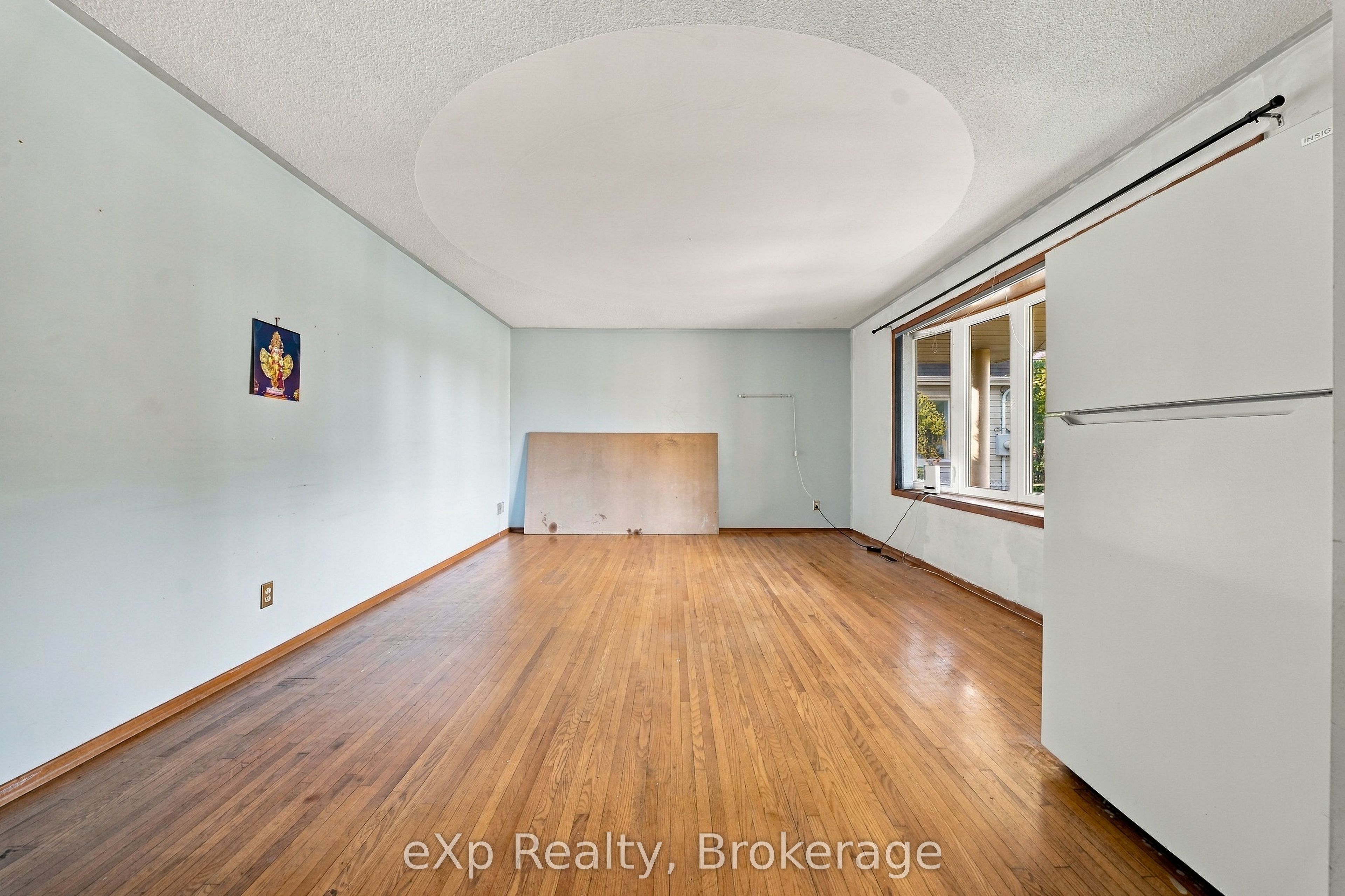 501 Sidney Street Property Photo 6