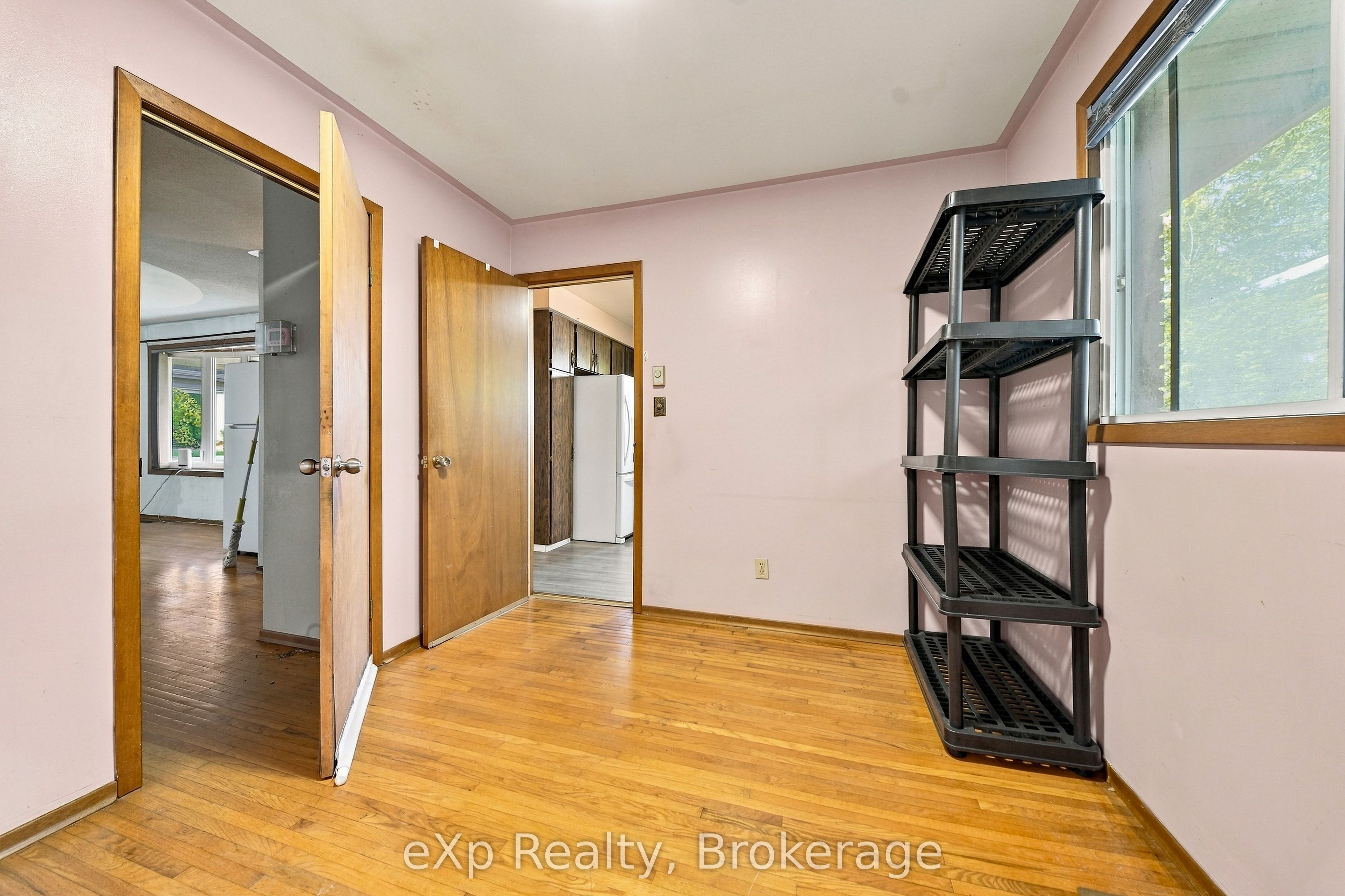 501 Sidney Street Property Photo 12